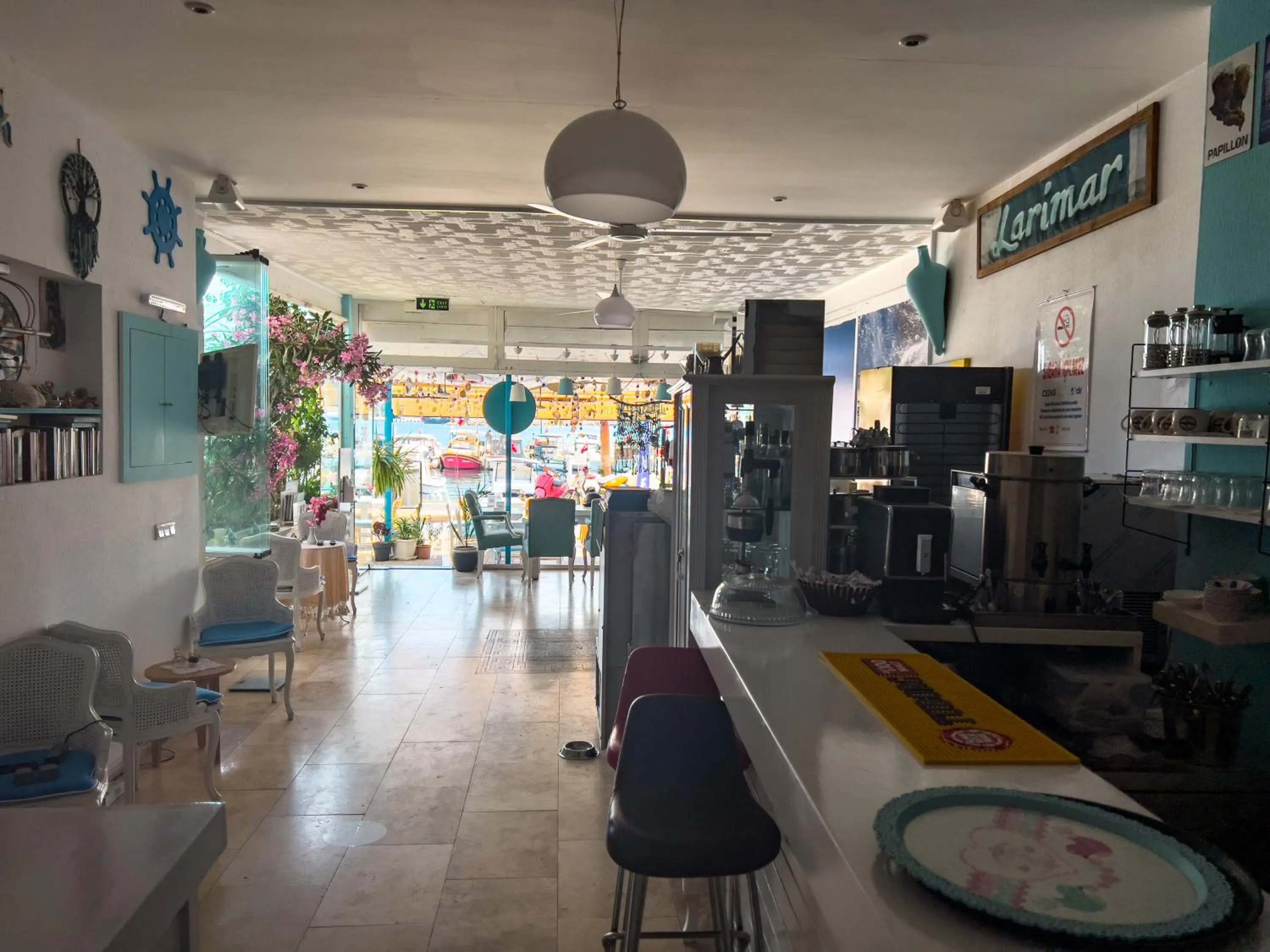 Lobby or reception in Larimar Hotel Cesme