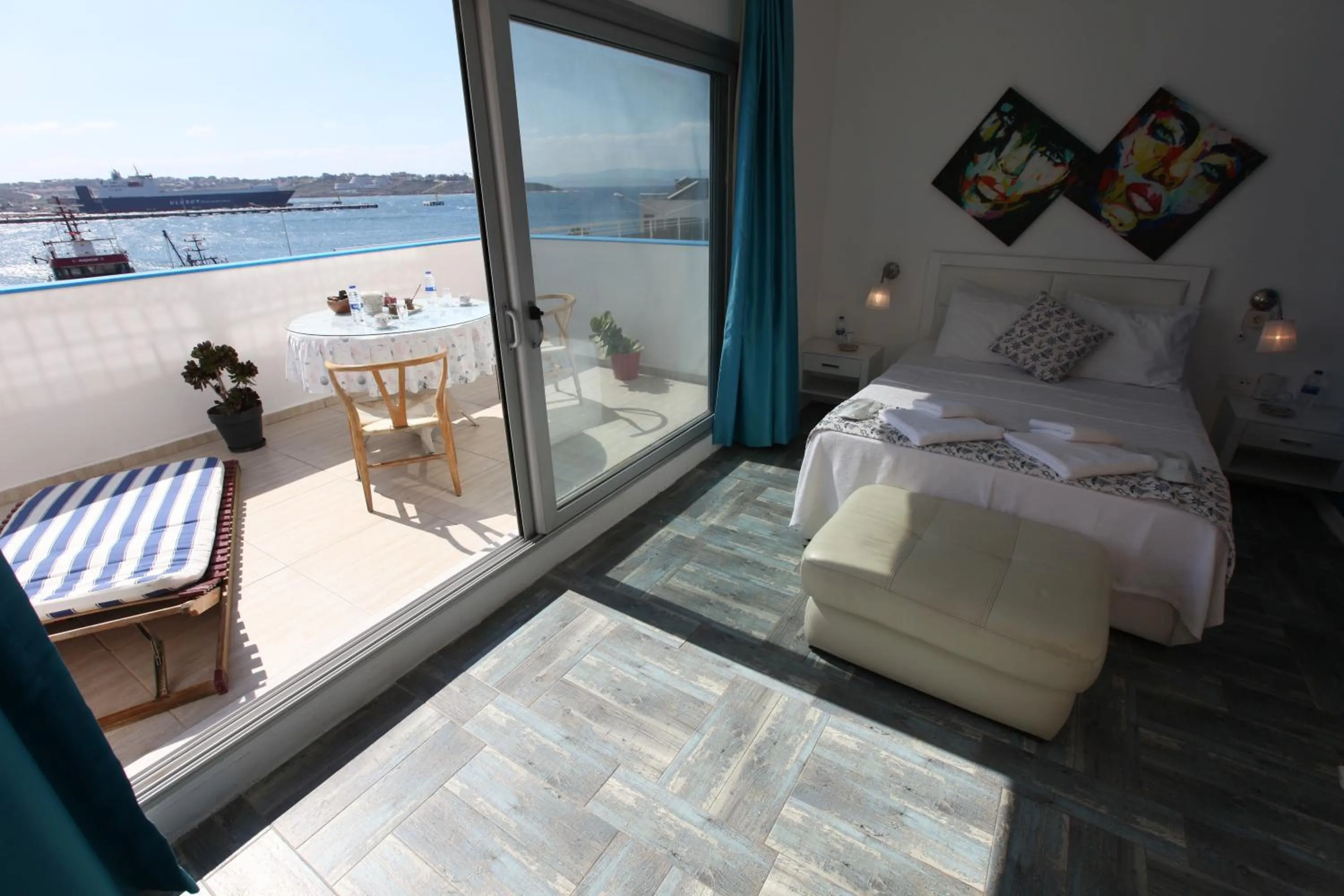 Photo of the whole room, Bed in Larimar Hotel Cesme