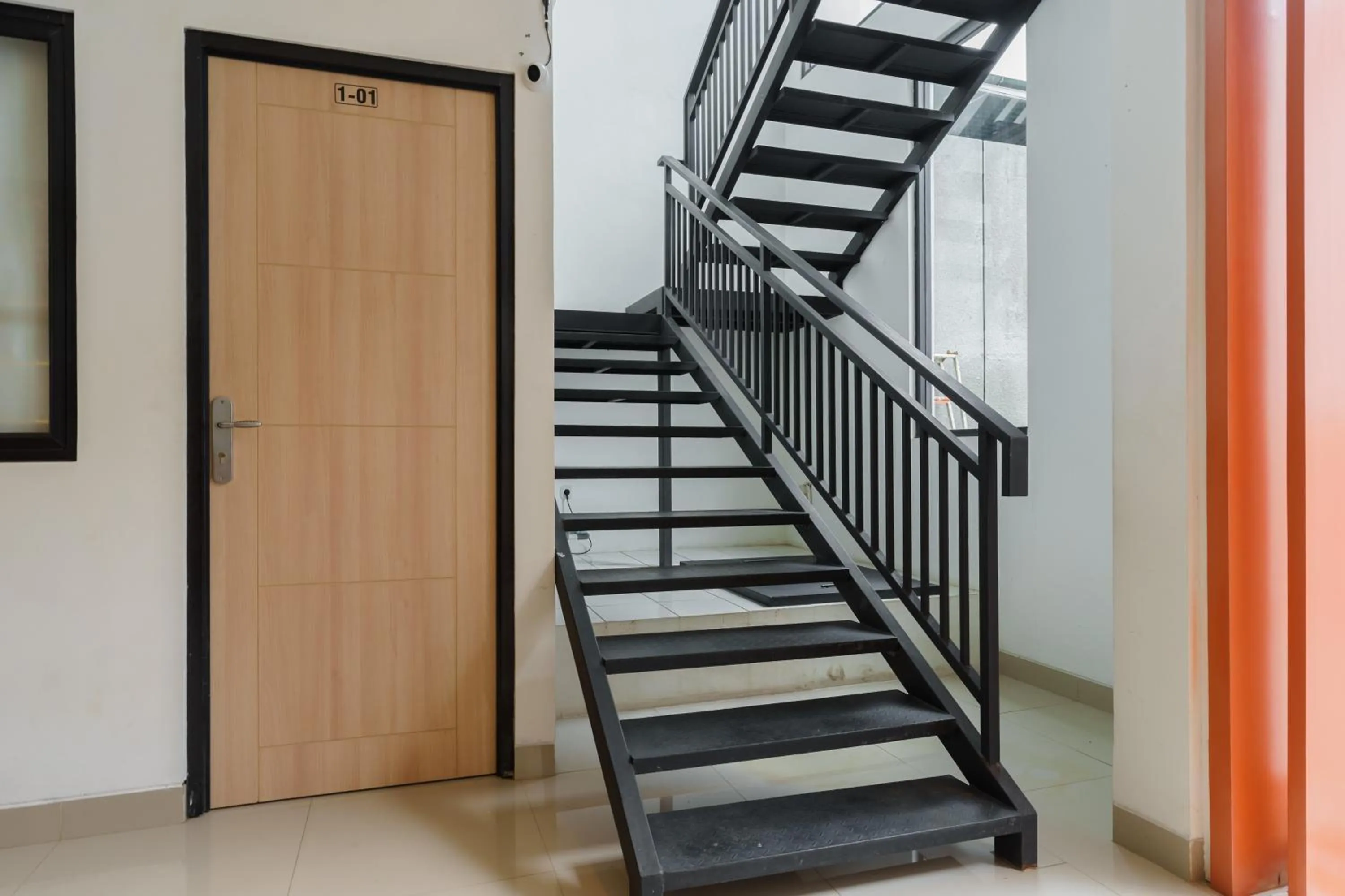 RedDoorz near Seasons City Mall 3