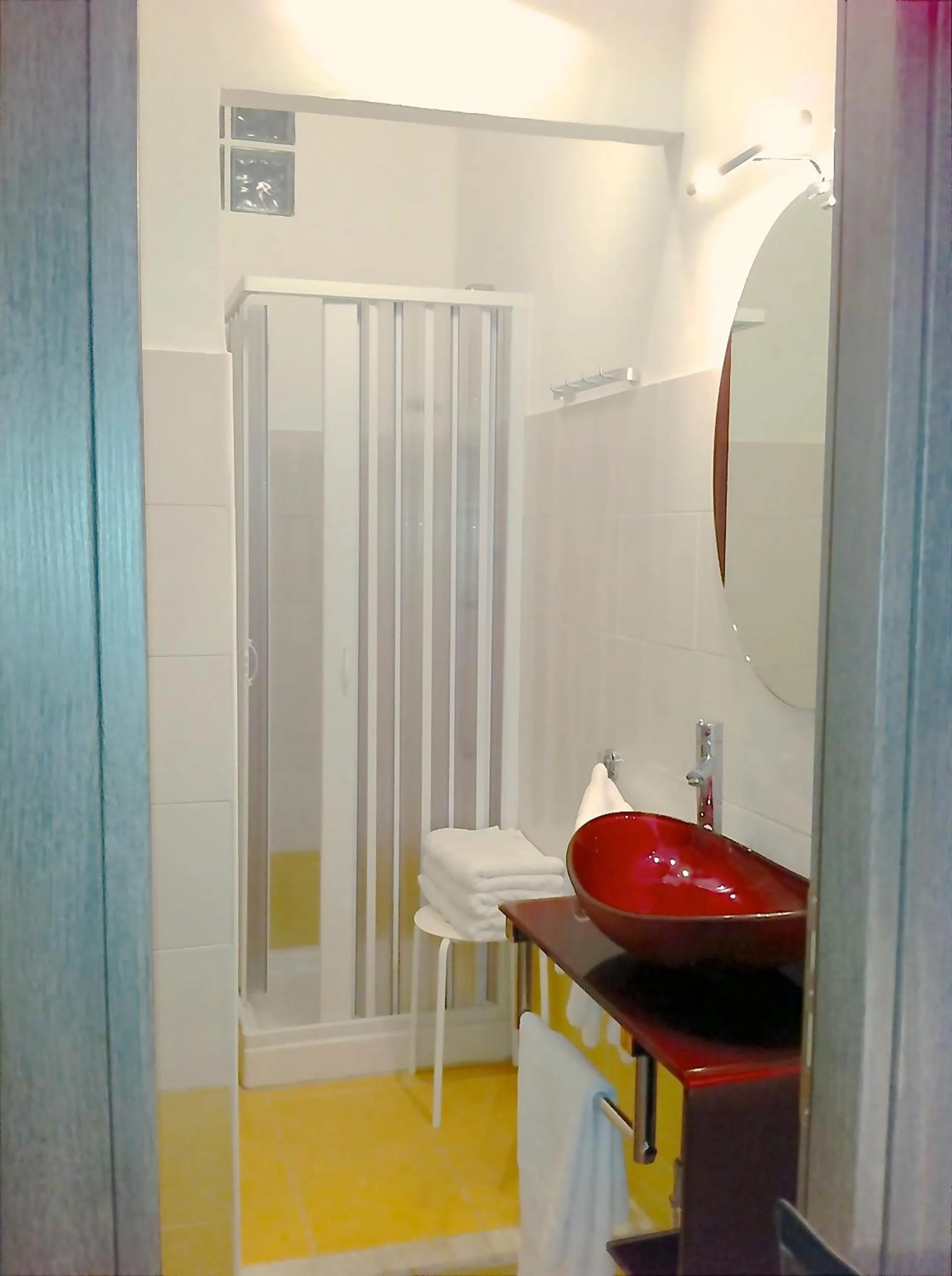 Bathroom in Domus Fabiola - Vaticano