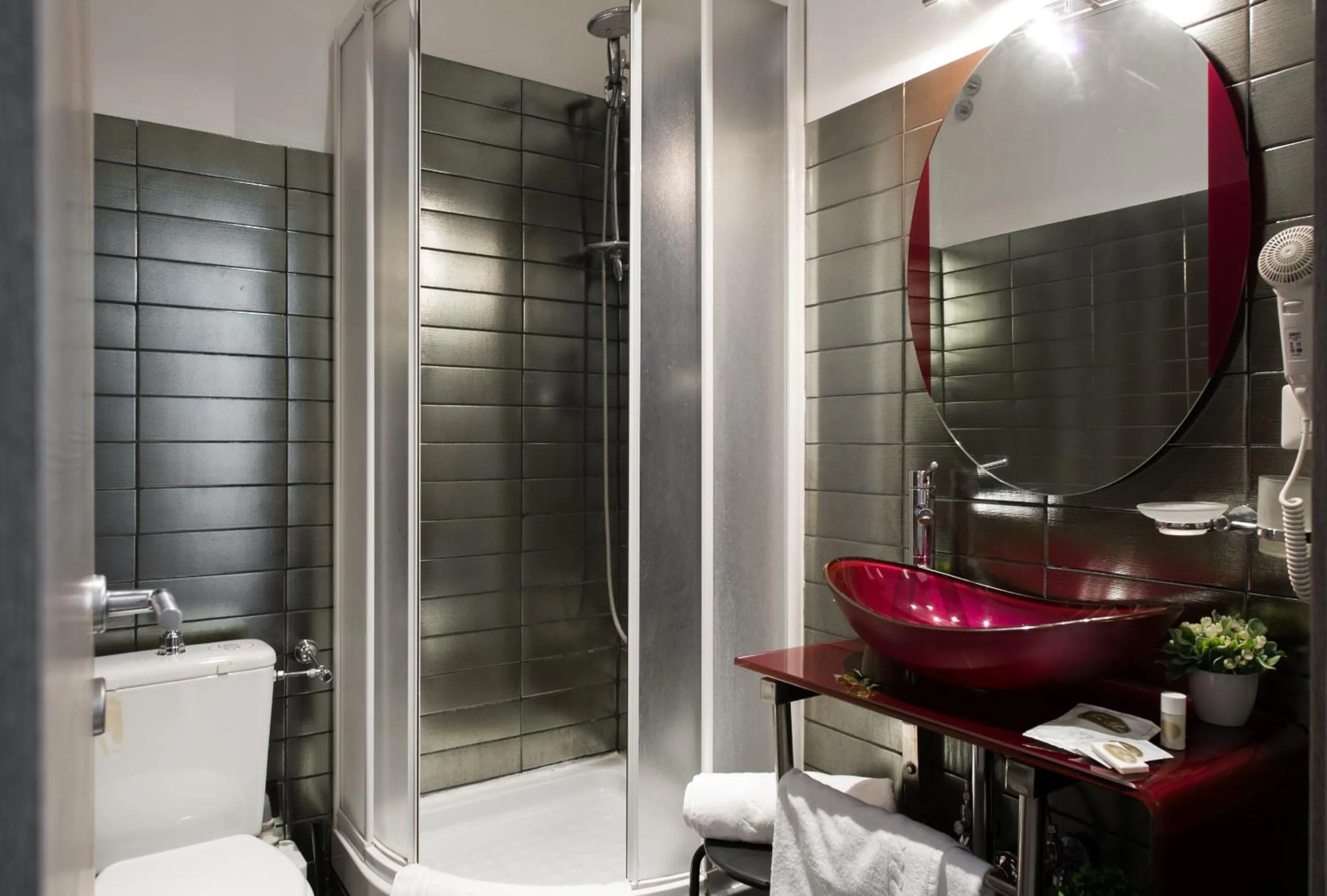 Bathroom in Domus Fabiola - Vaticano