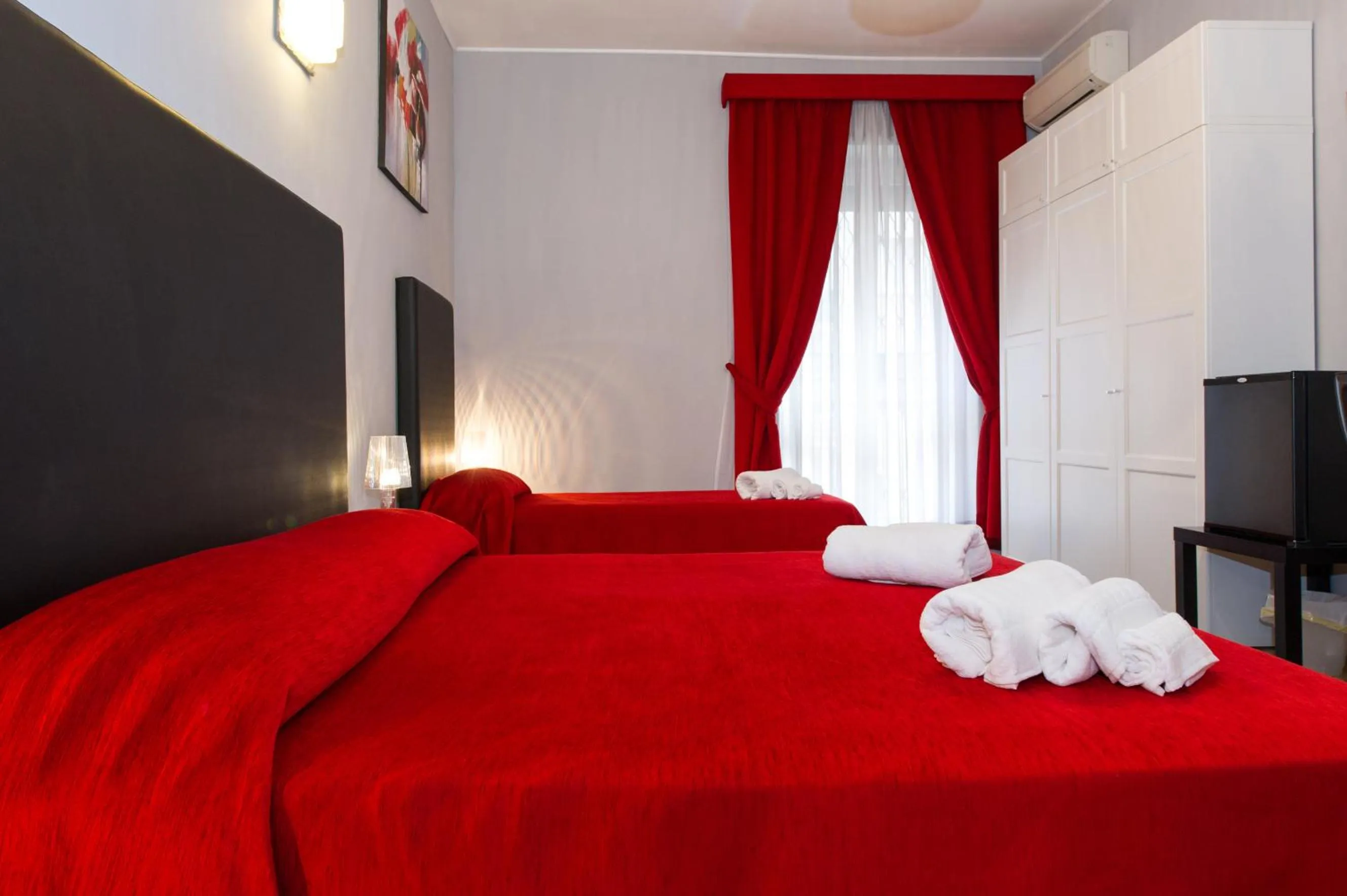 Bed in Domus Fabiola - Vaticano