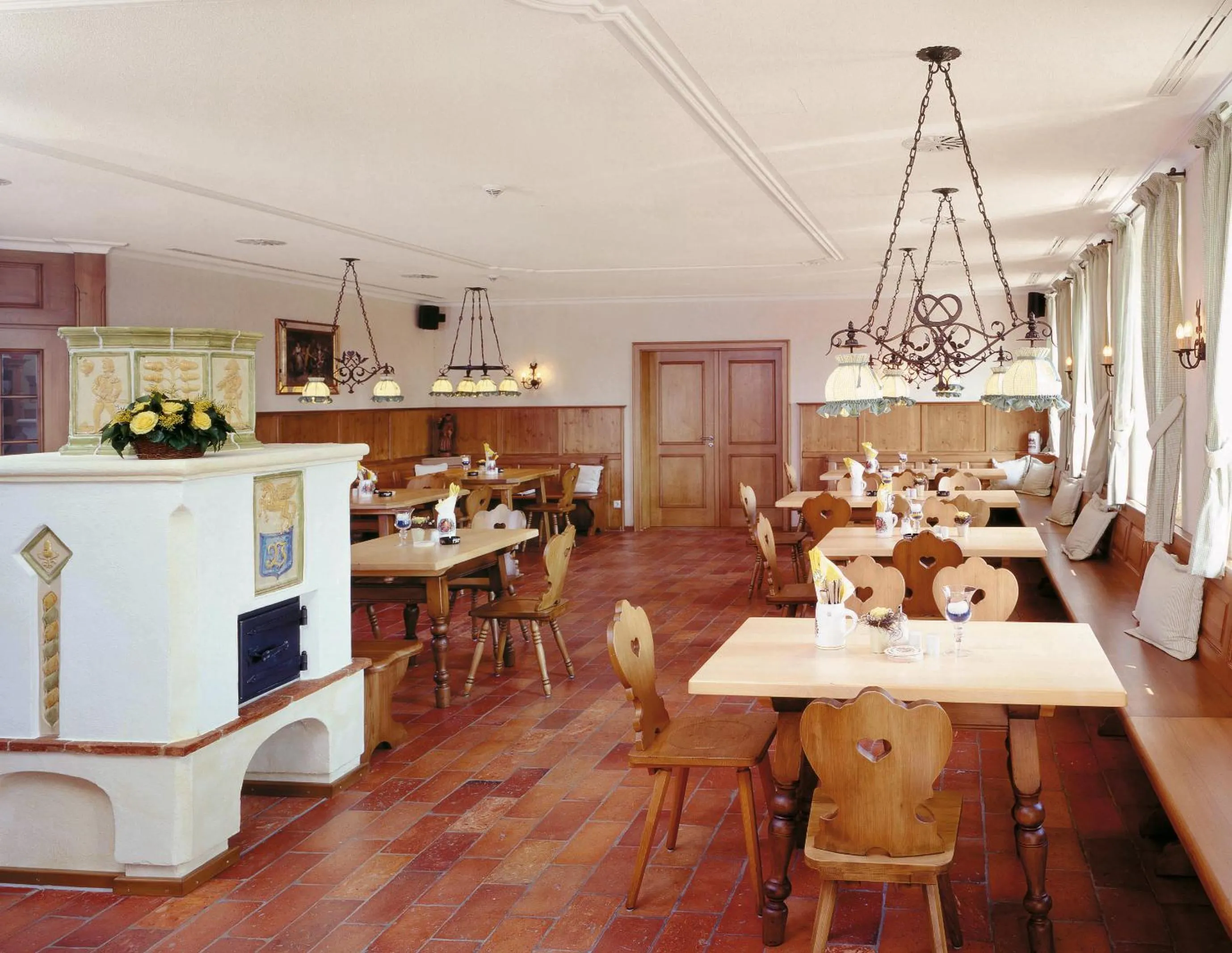 Restaurant/places to eat in Hotel und Landgasthof Altwirt