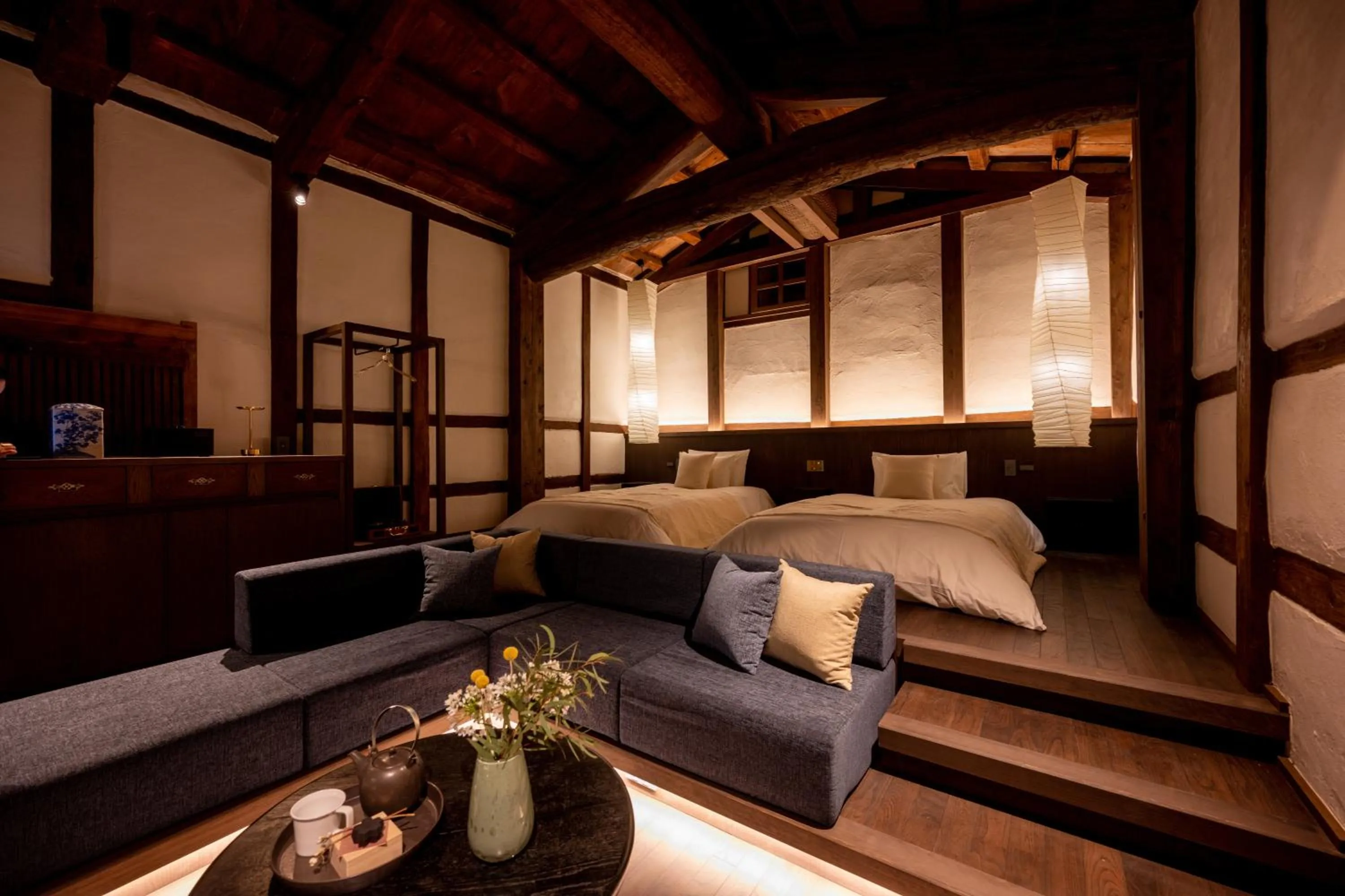Living room, Bed in LOQUAT西伊豆