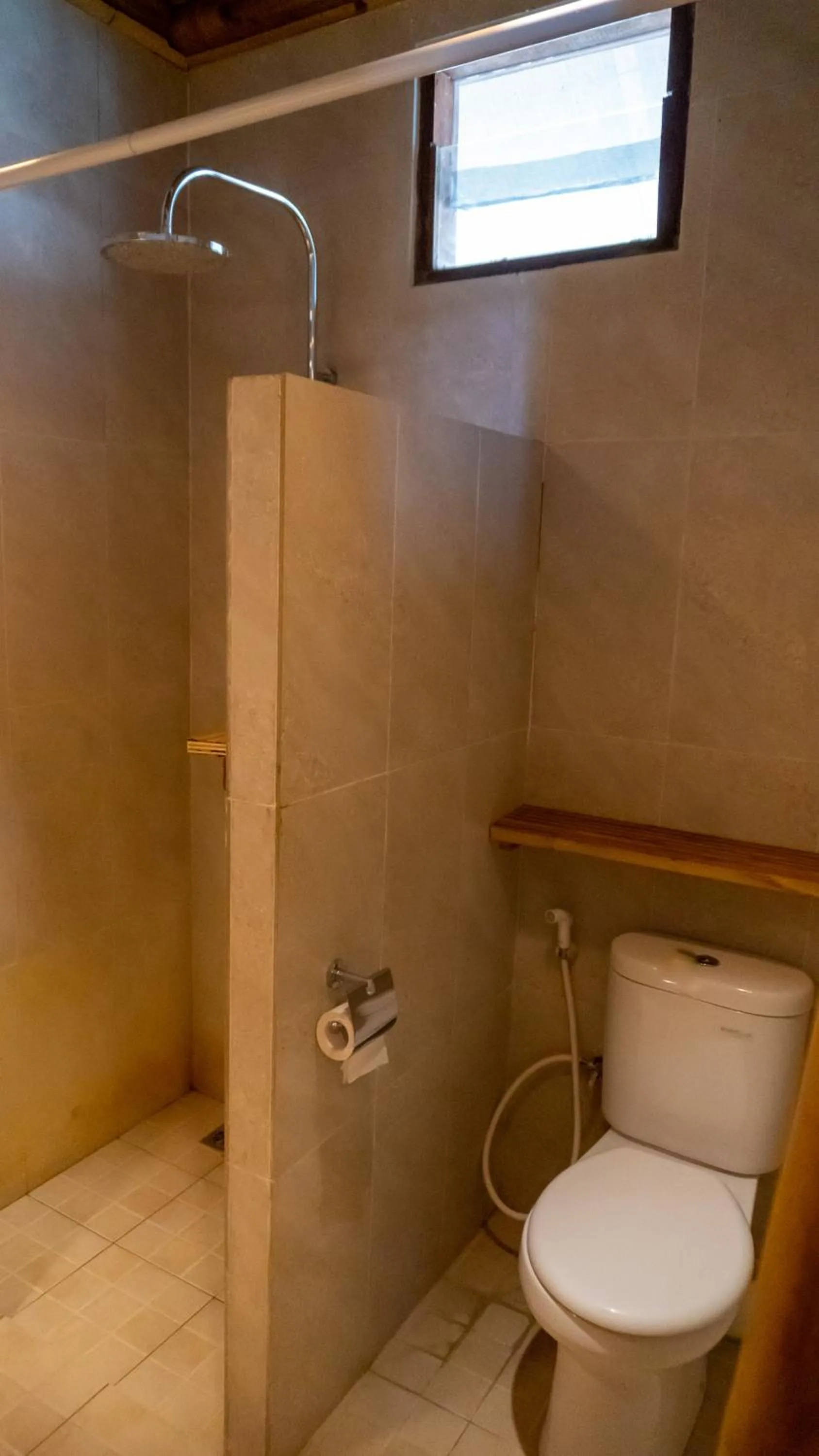 Bathroom in Elang Hillside Bamboo Villas