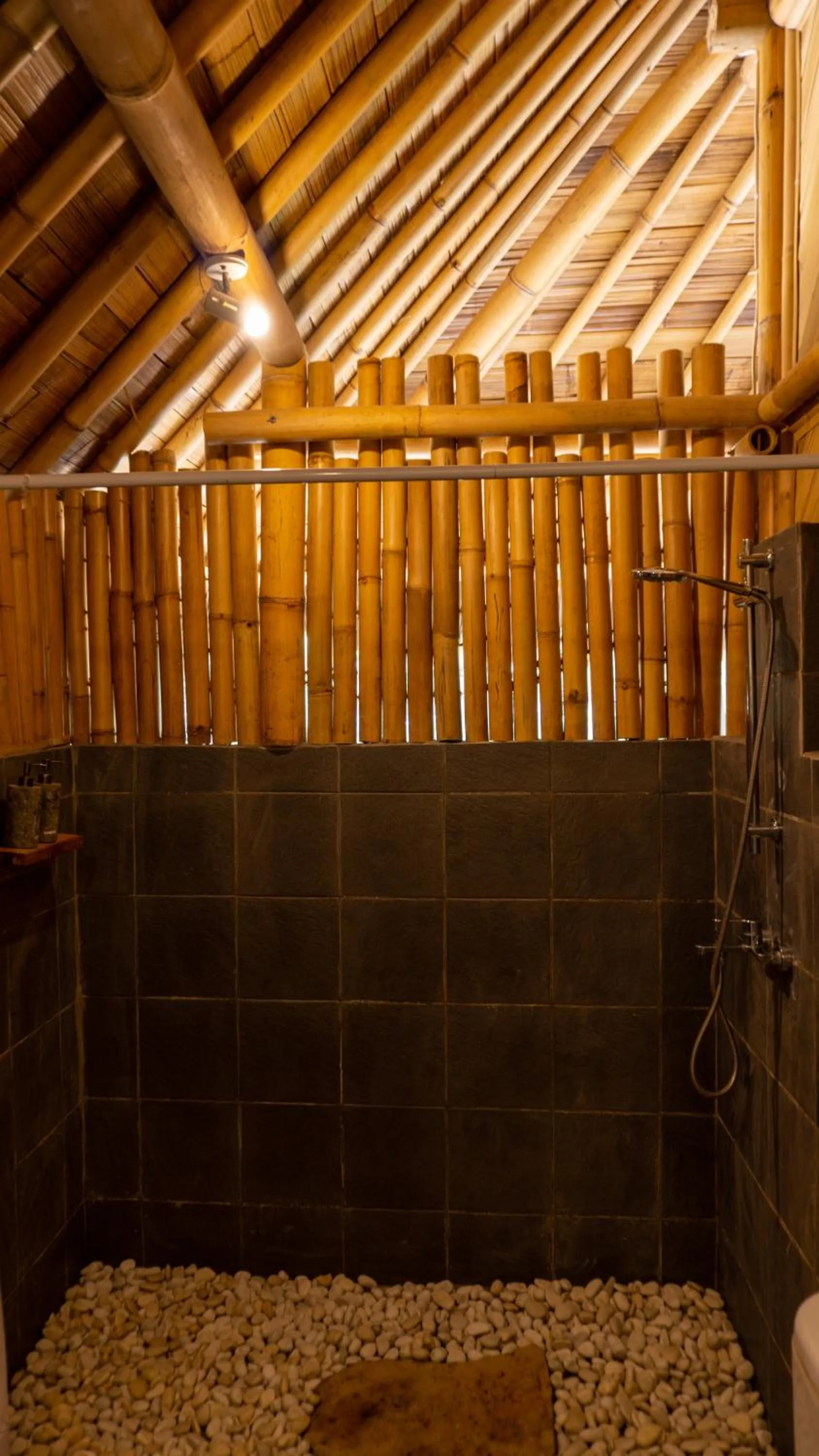 Bathroom in Elang Hillside Bamboo Villas