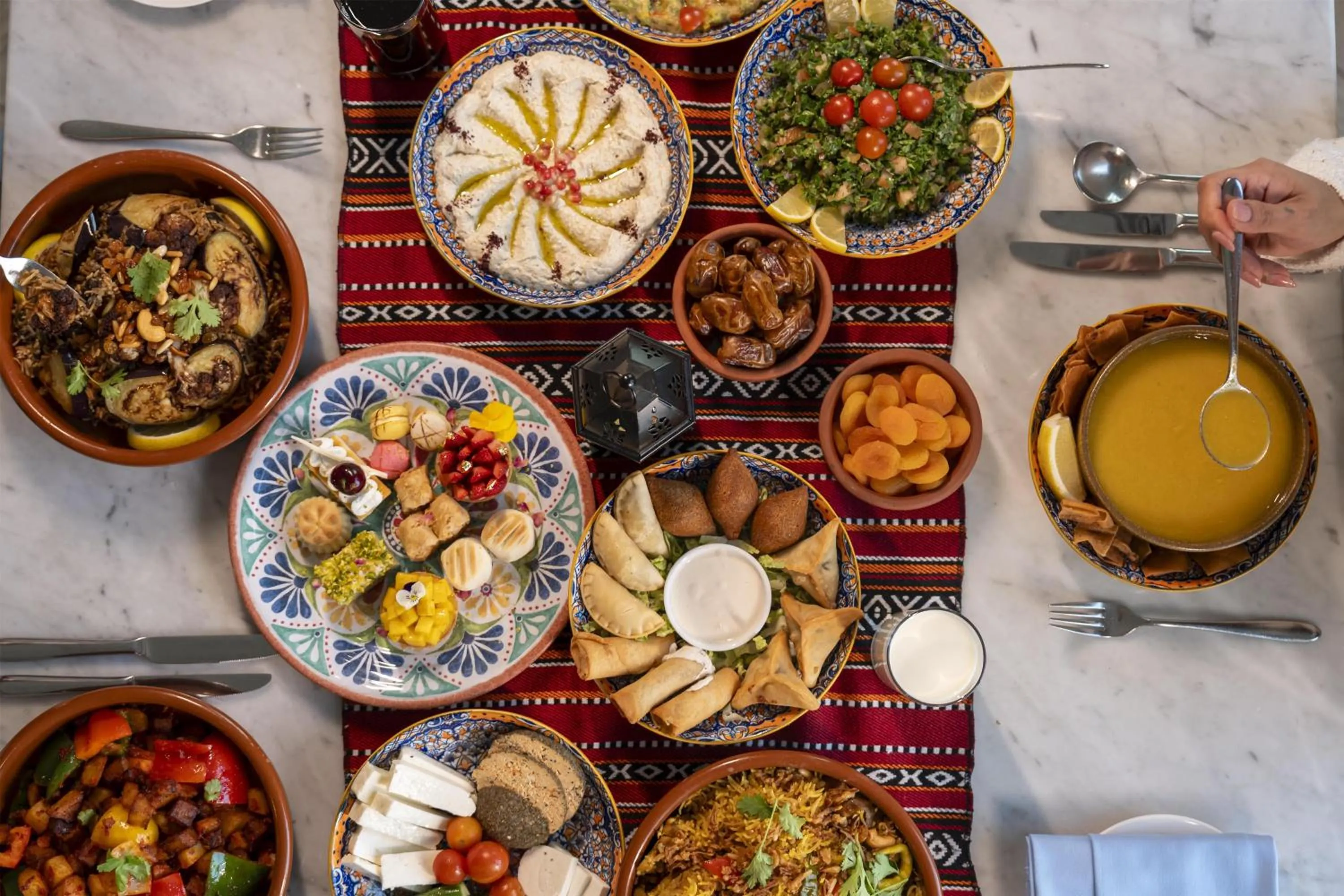 Food and drinks in Radisson Blu Hotel & Resort, Abu Dhabi Corniche