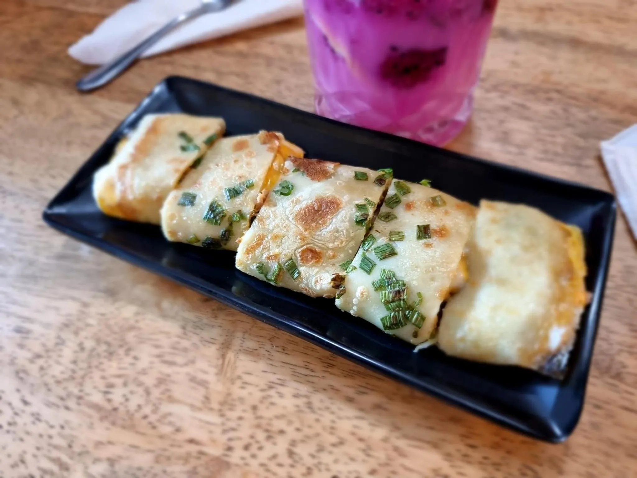 Vspace Guesthouse Capsule & Cafe