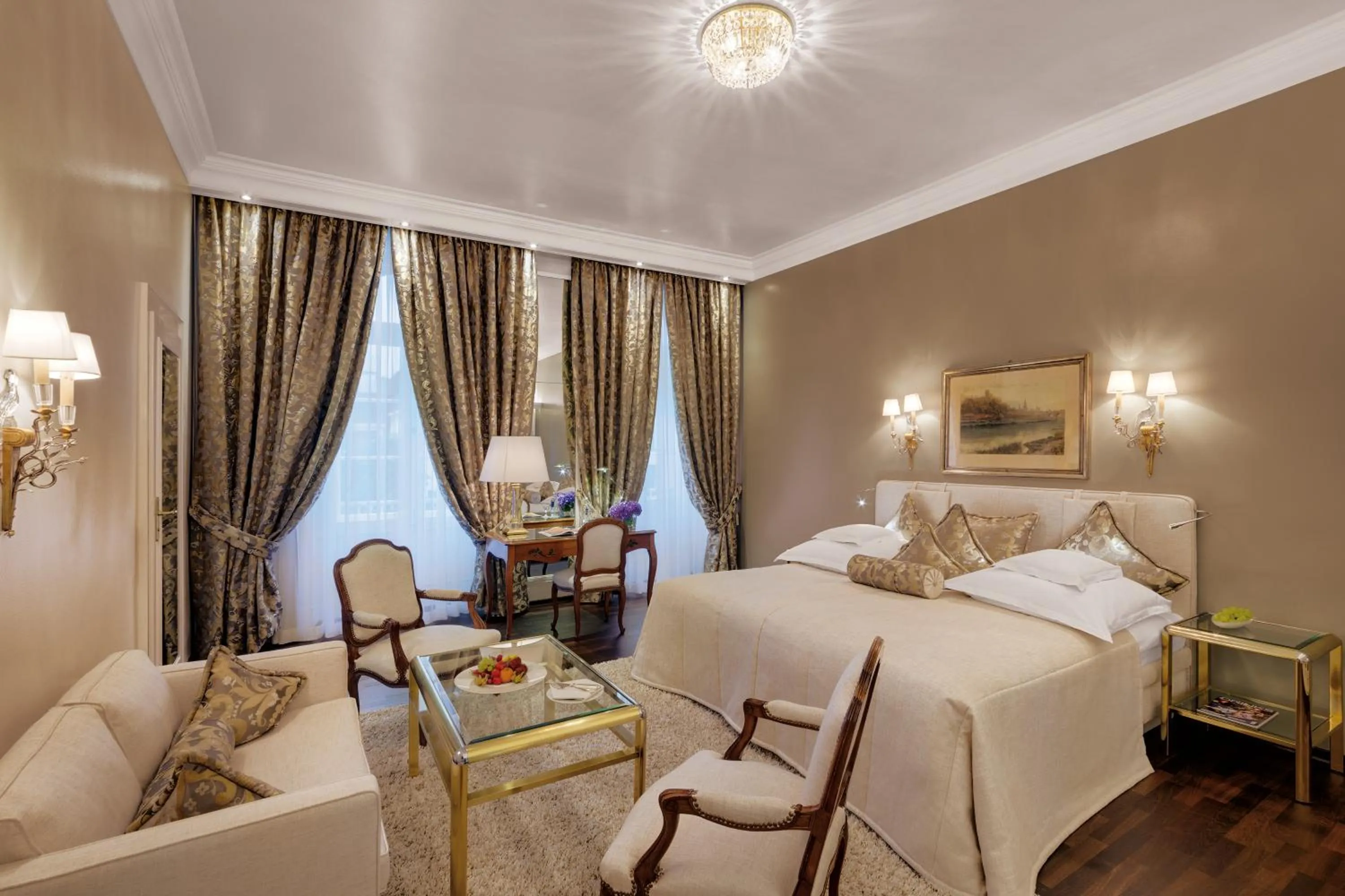 Bedroom, Bed in Hotel Europäischer Hof Heidelberg, Bestes Hotel Deutschlands in historischer Architektur