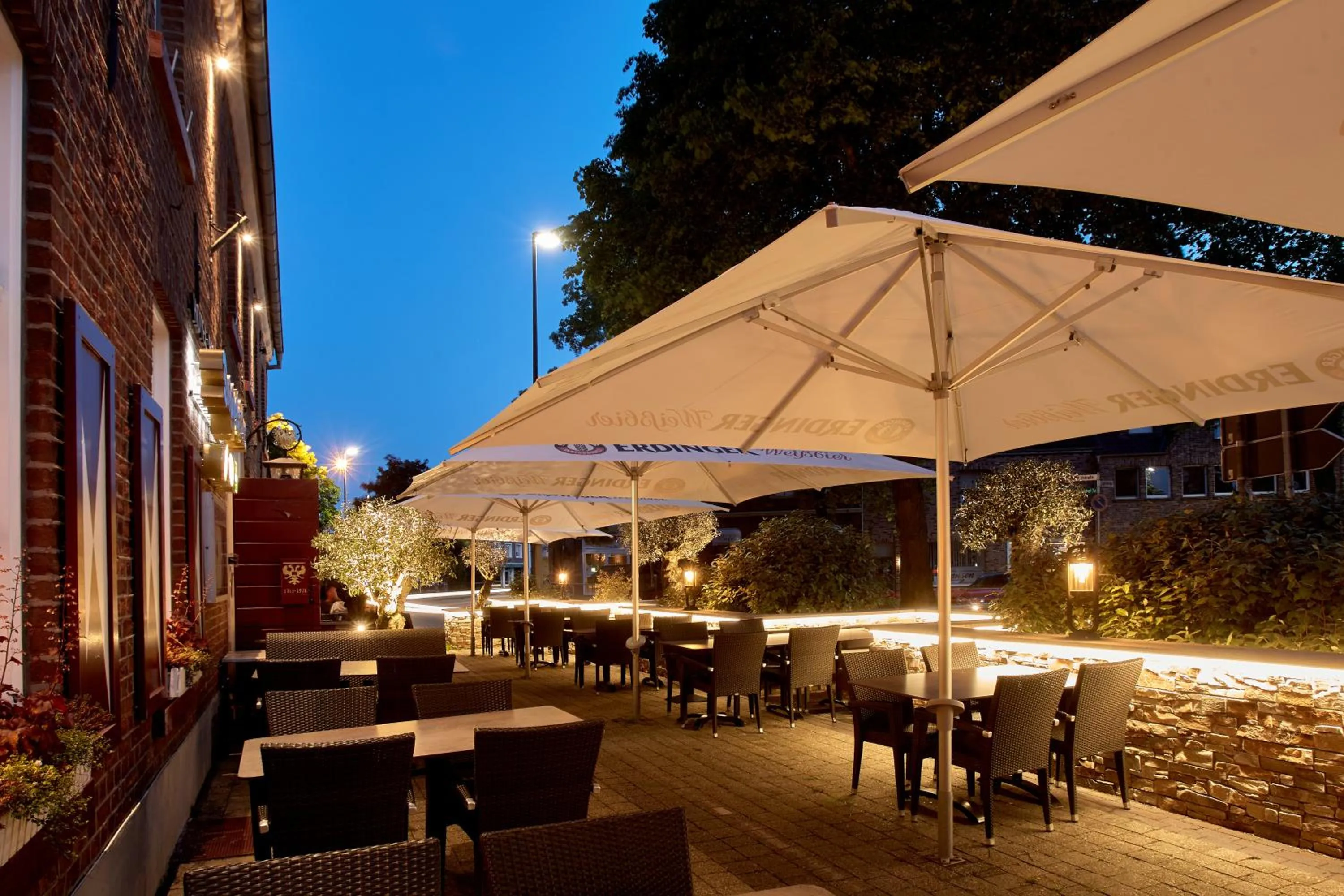 Property building in Hotel Restaurant Doppeladler