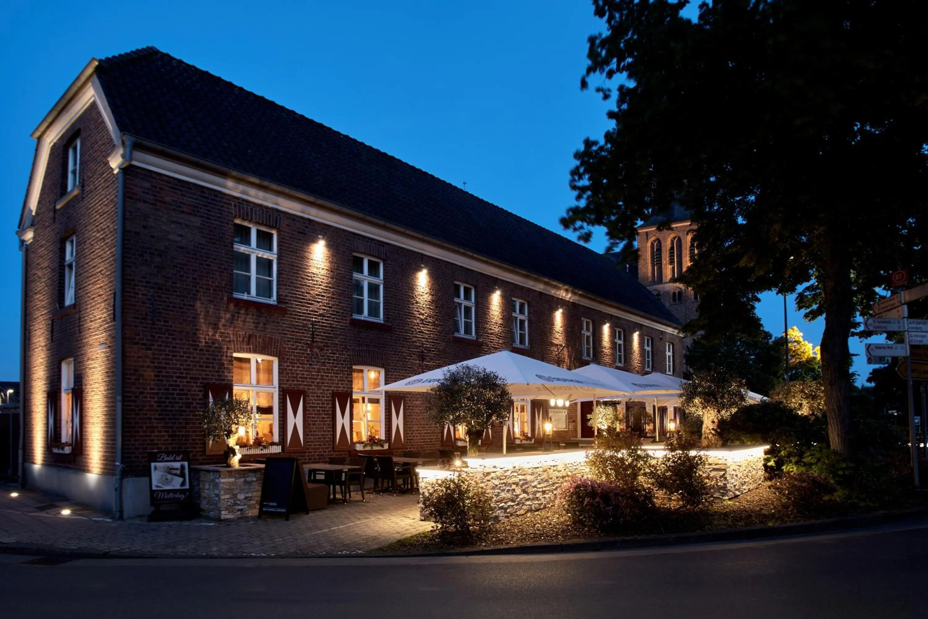 Property building in Hotel Restaurant Doppeladler
