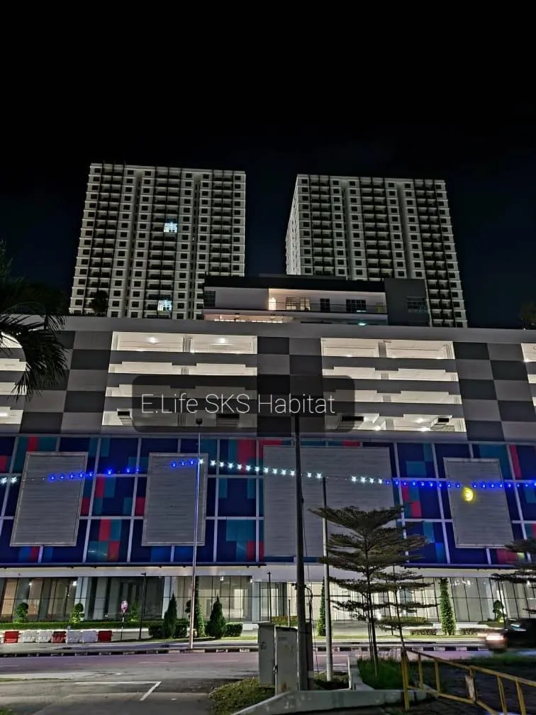 Property building in E Life SKS Habitat With WiFi Netflix