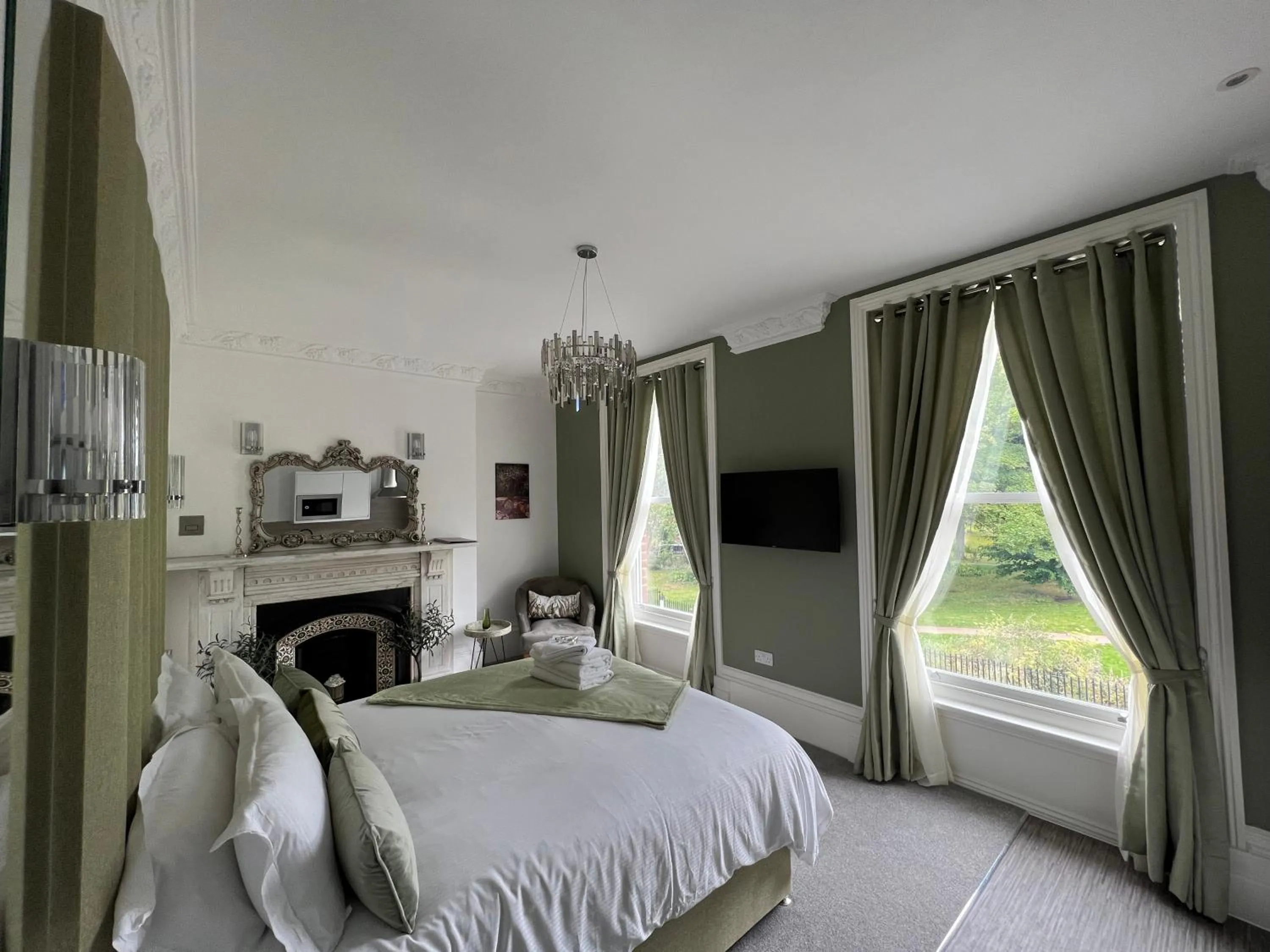 Bed in Winckley Square Residences