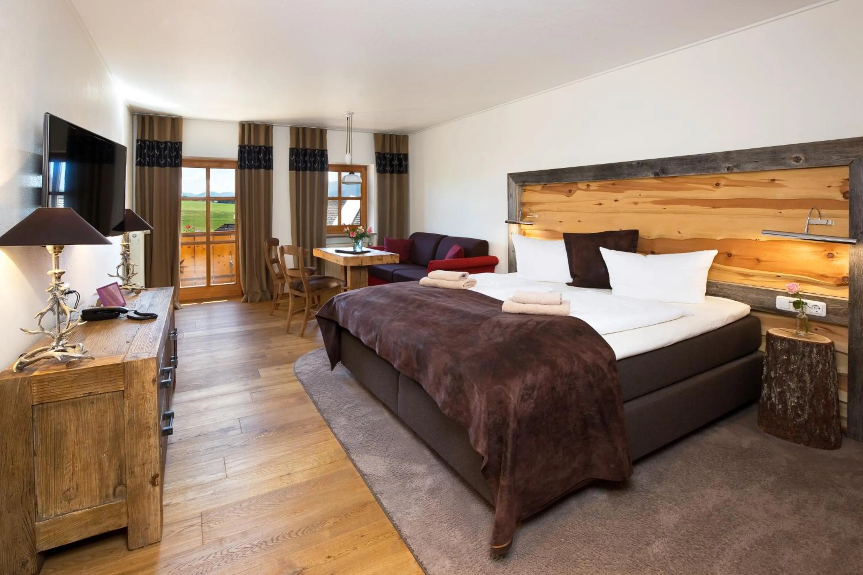 Photo of the whole room, Bed in Landhaus Kössel