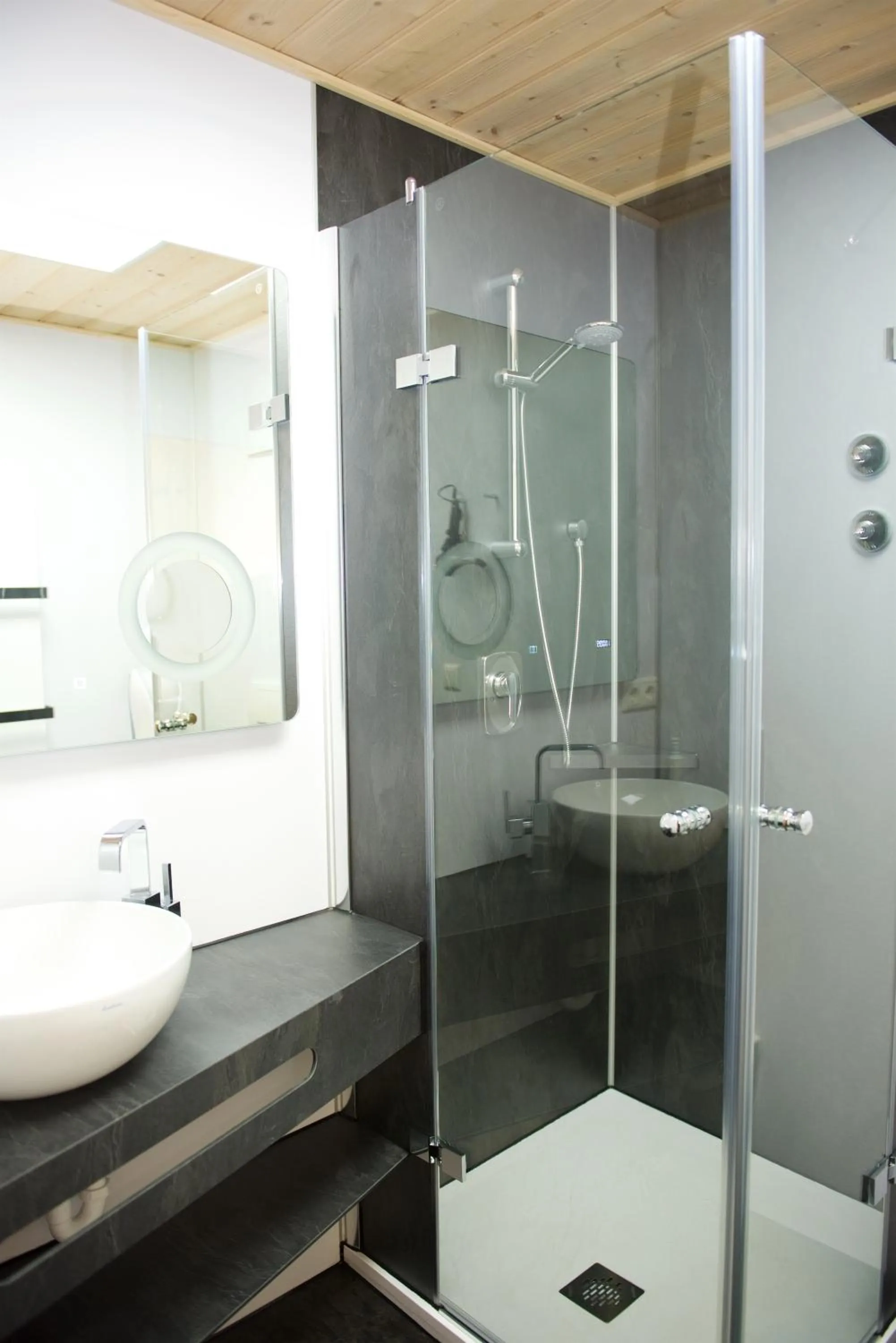 Bathroom in Landhaus Kössel