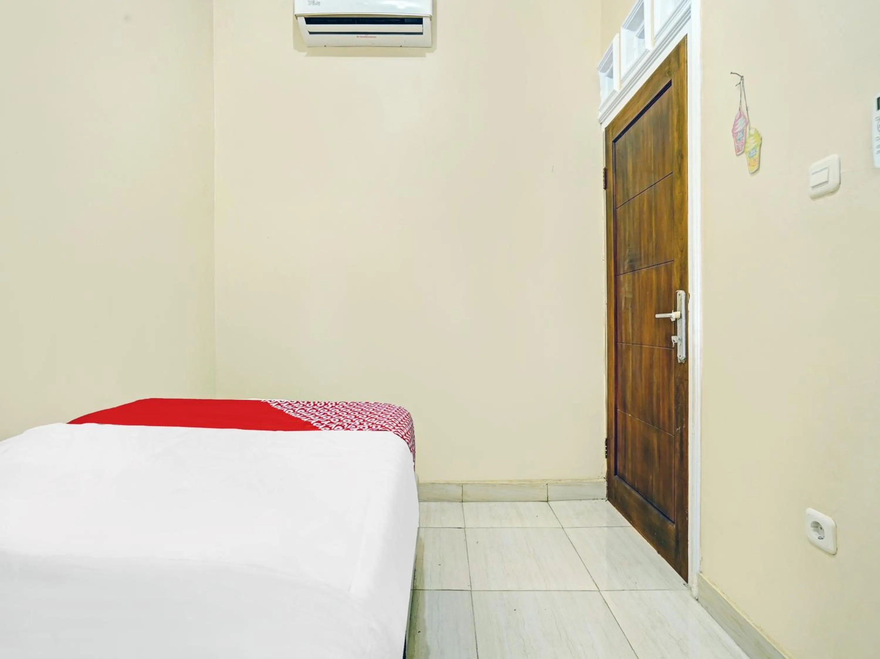 Bedroom in OYO 90416 Wisma Wayang Ajen Syariah