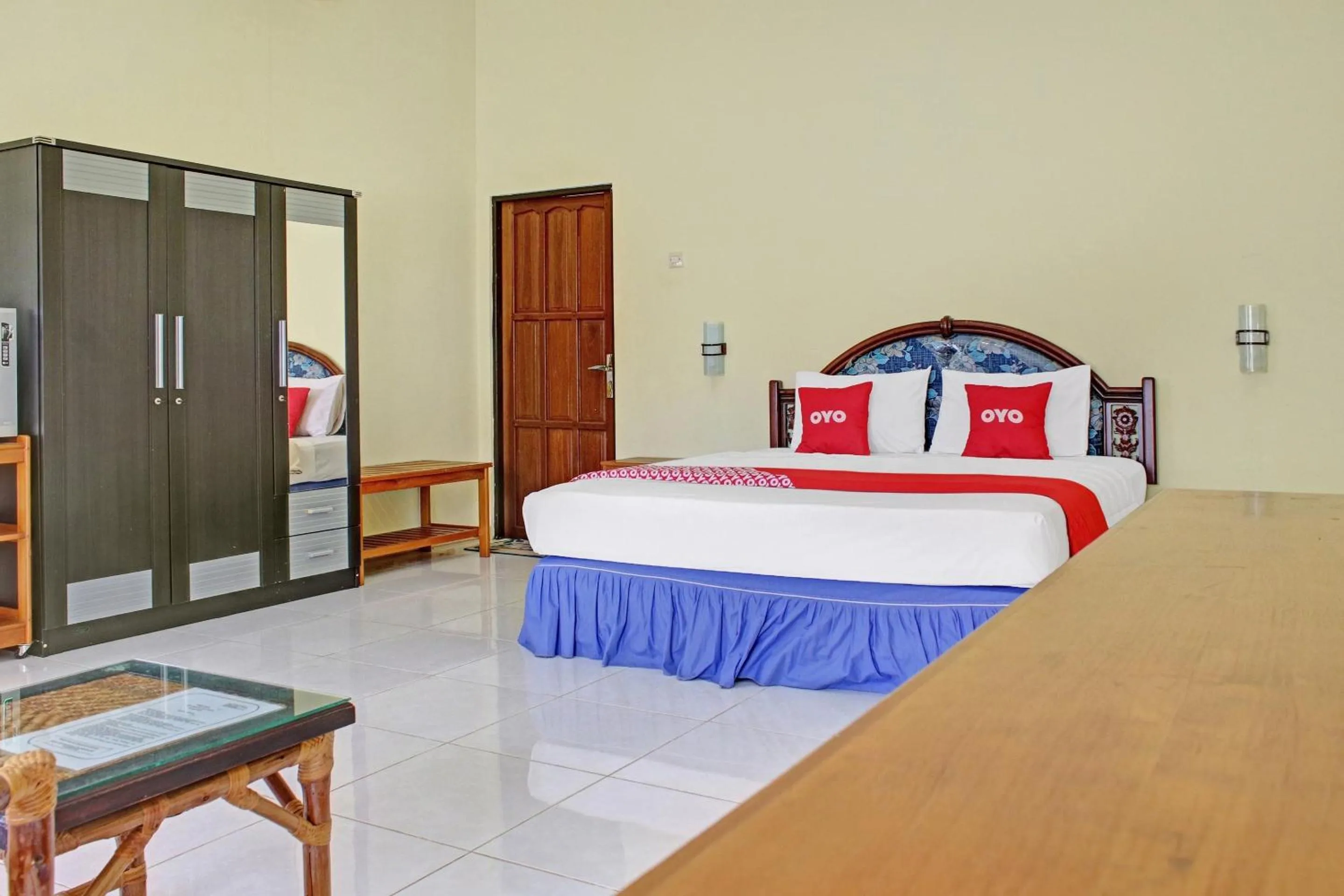 Bedroom in Hotel O Aman