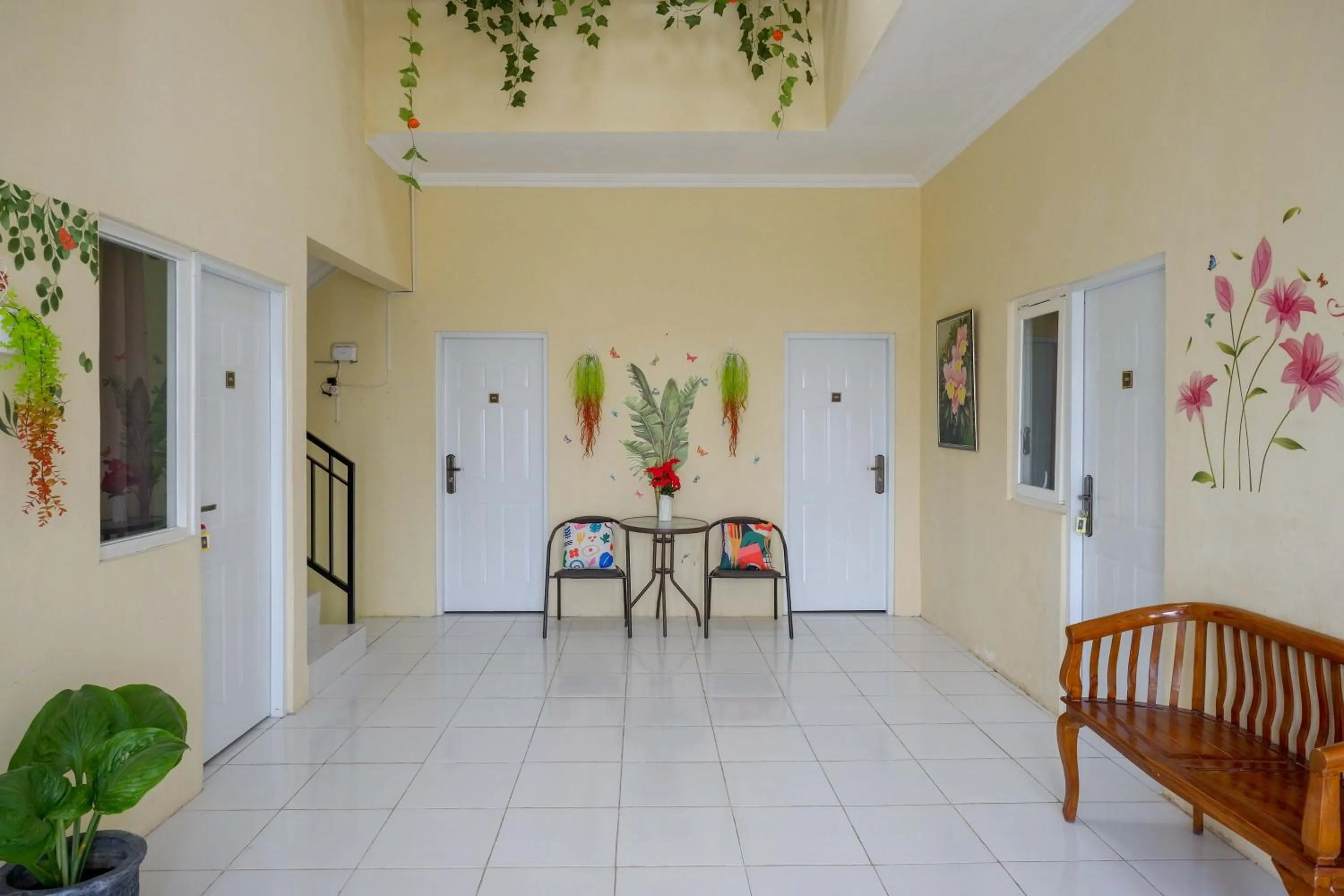 Lobby or reception in Urbanview Hotel Jogja City Mall