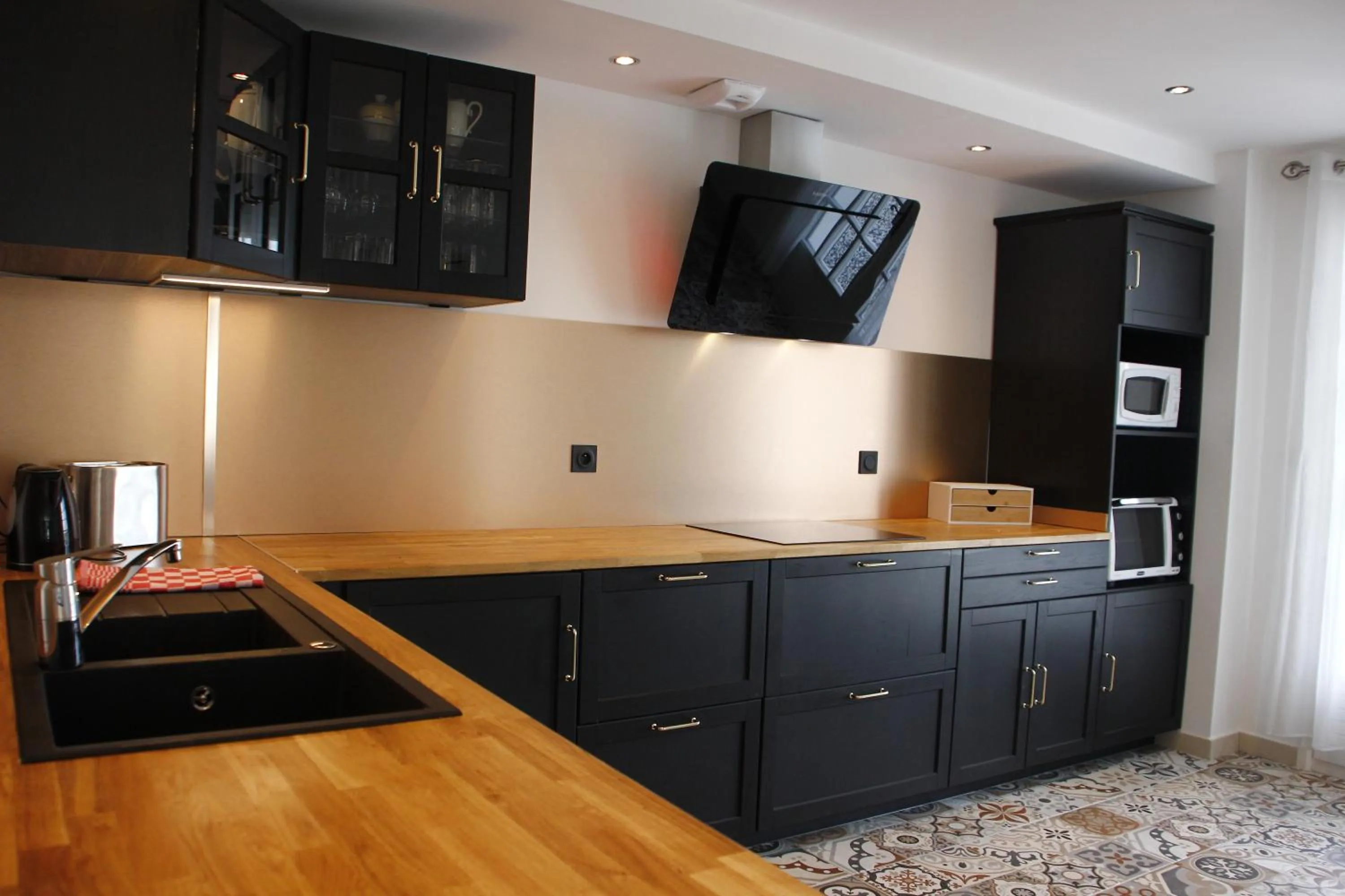 Kitchen or kitchenette in LA VEUZAINE