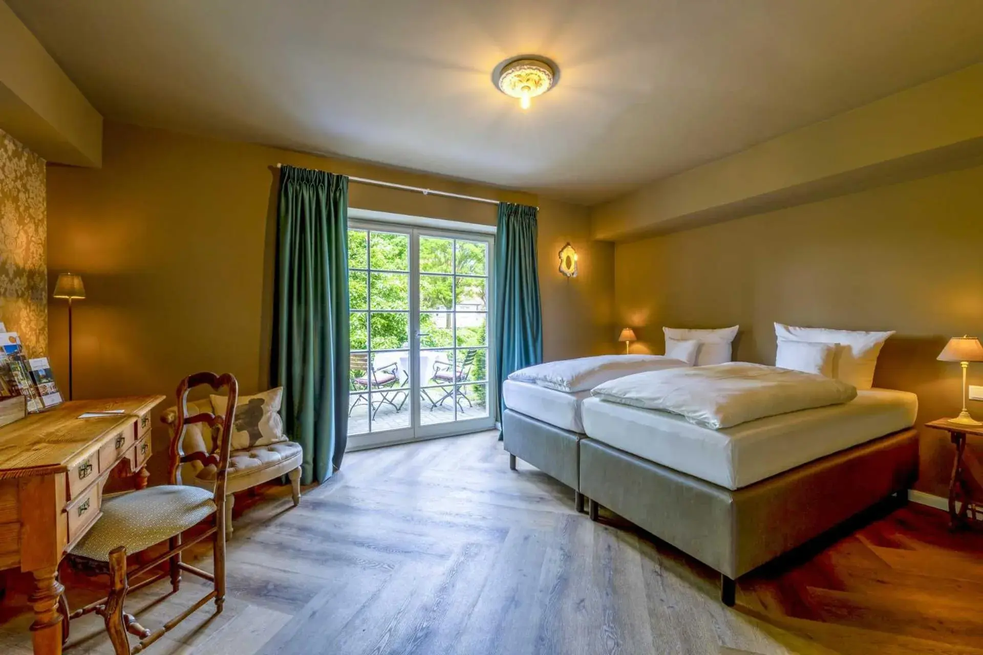 Double Room with Terrace in Romantik Hotel Friederikenhof Hotel Restaurant & Spa Double Room with Terrace in Romantik Hotel Friederikenhof Hotel Restaurant & Spa