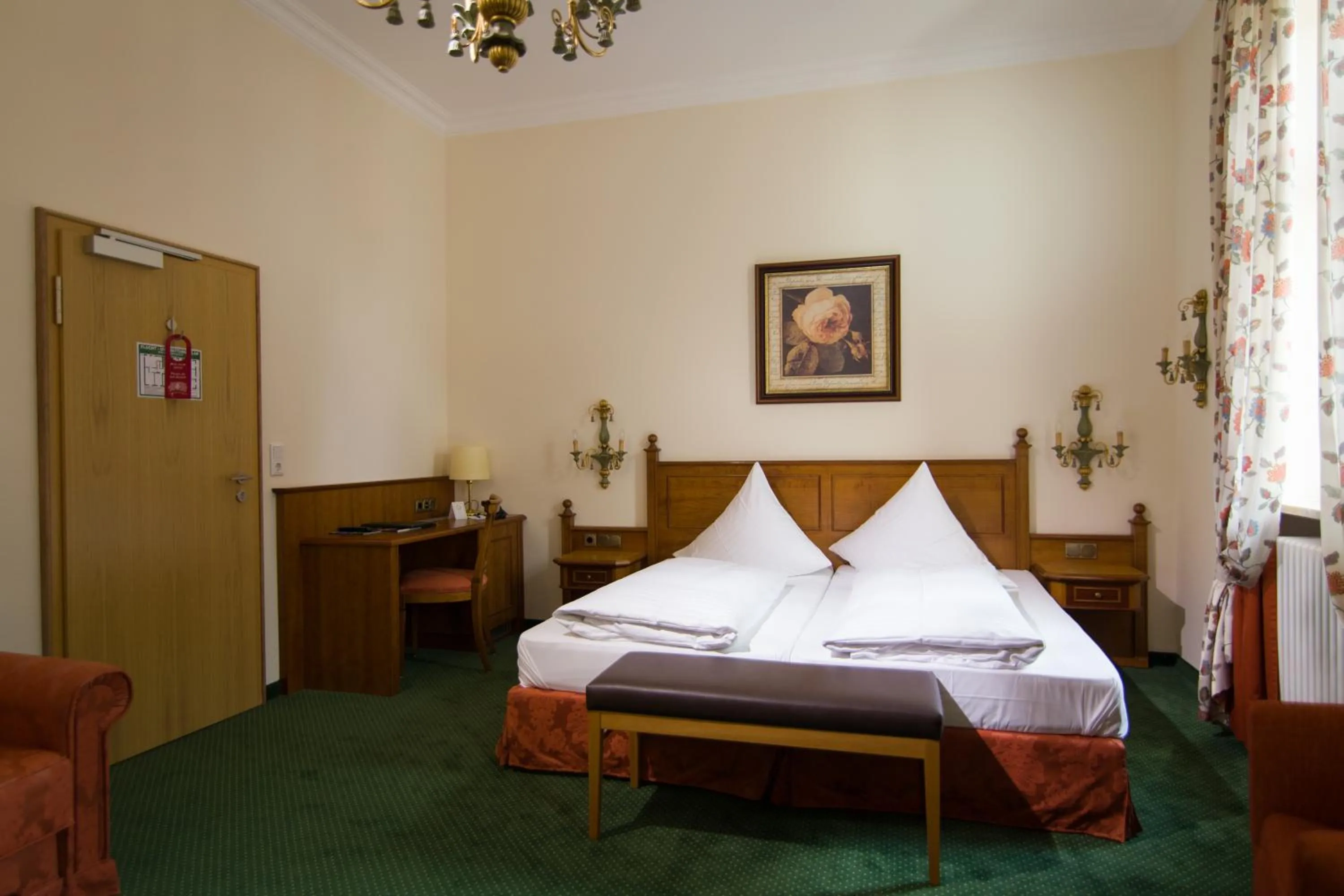 Bed in Hotel Grünwald