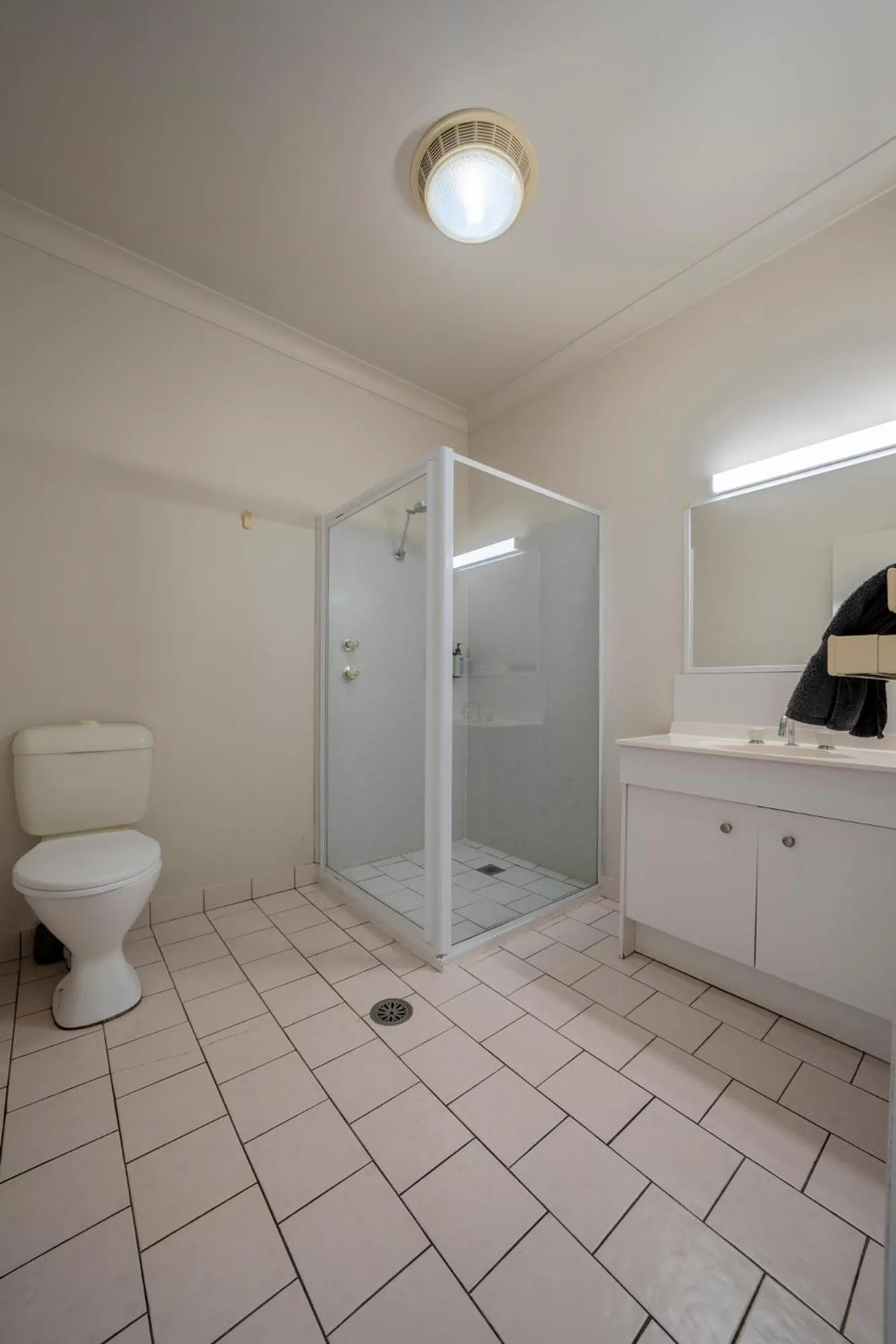 Shower in Woolgoolga Coast Motel