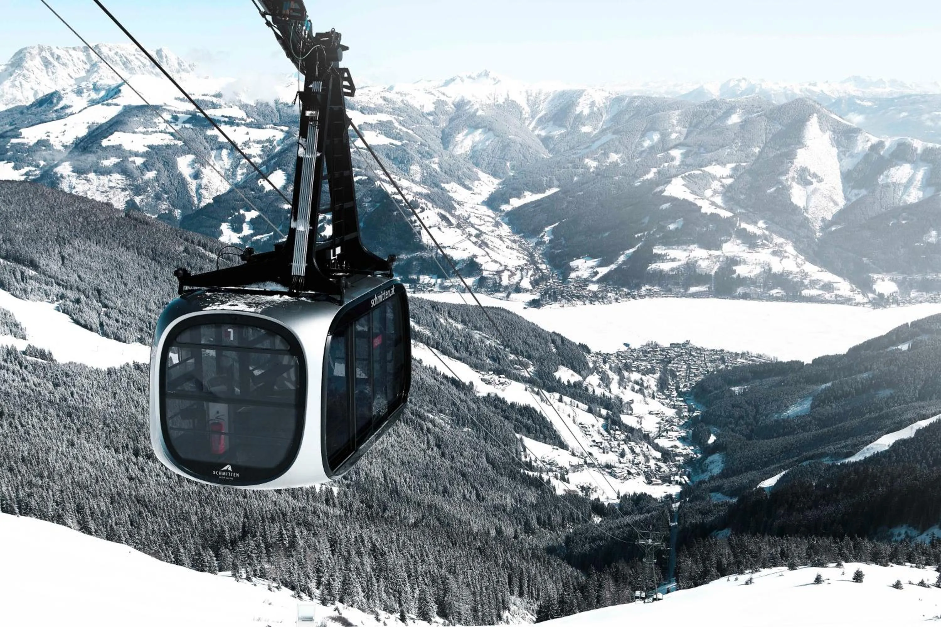 Skiing in Hotel Gasthof Mitteregger - BEST PLACE in town with summercard included