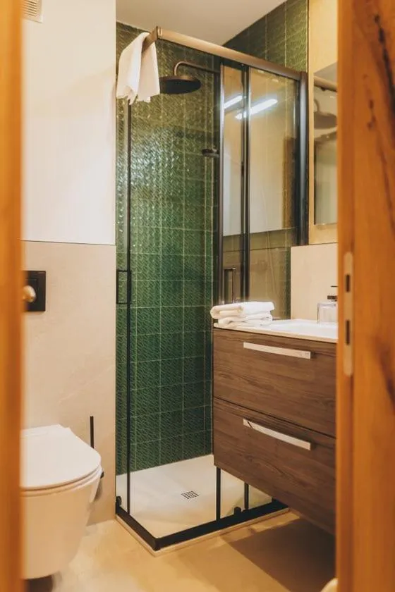 Shower in Hotel Gasthof Mitteregger - BEST PLACE in town with summercard included