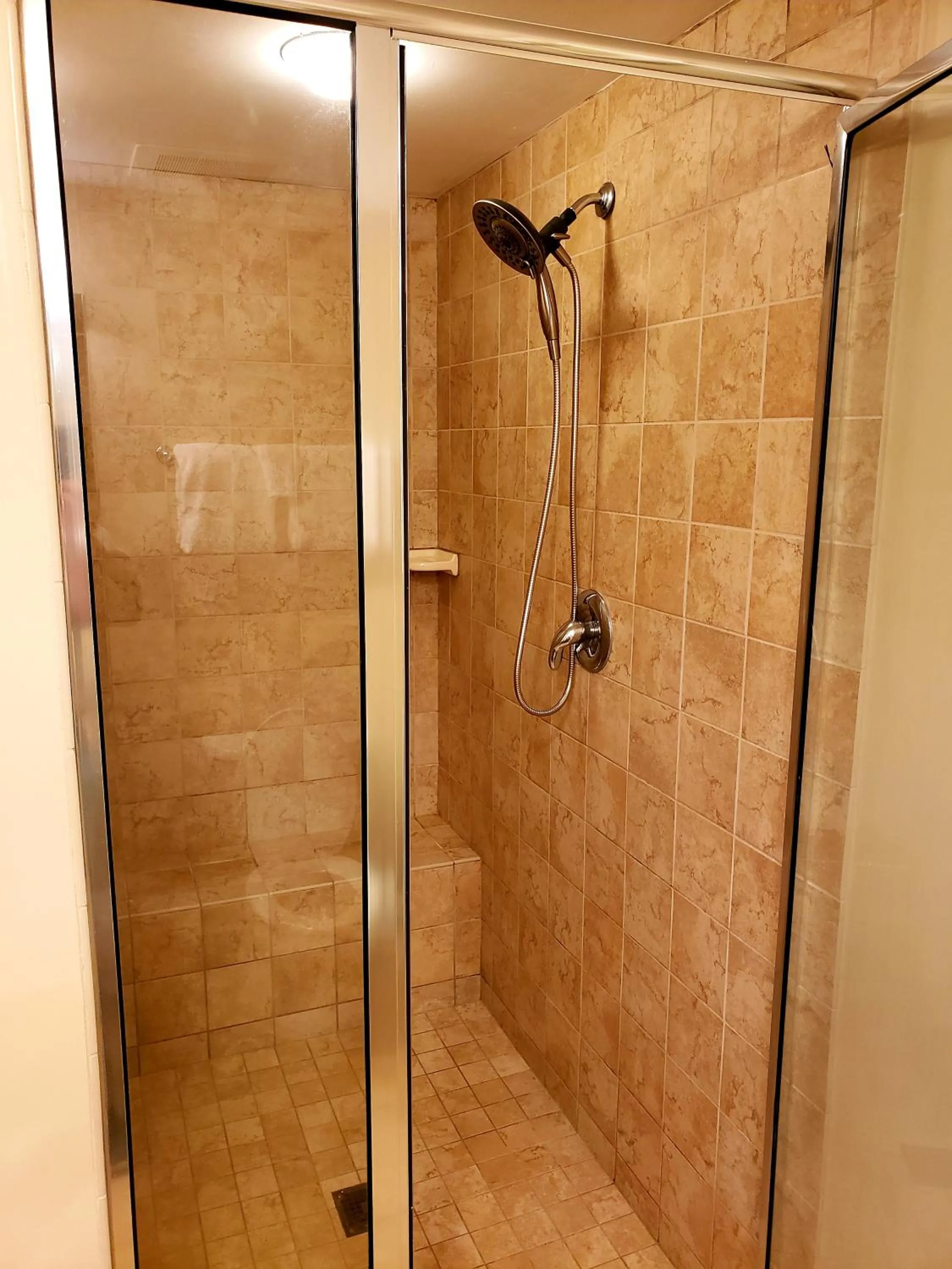 Bathroom in 1815 A Slice of Heaven Destin - Pool & Ocean View