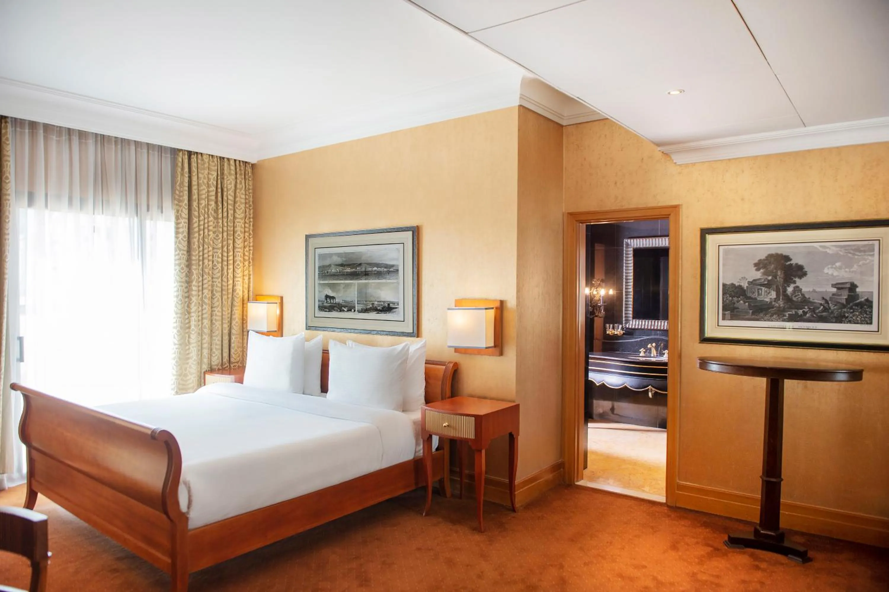 Bedroom, Bed in Radisson Blu Martinez Beirut