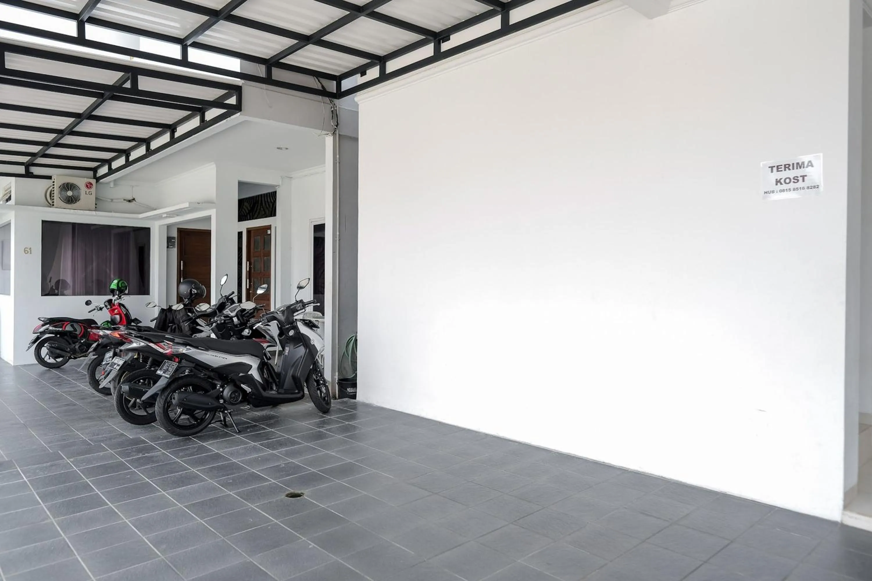 Parking in KoolKost near Jalan Veteran Raya (Minimum Stay 6 Nights)