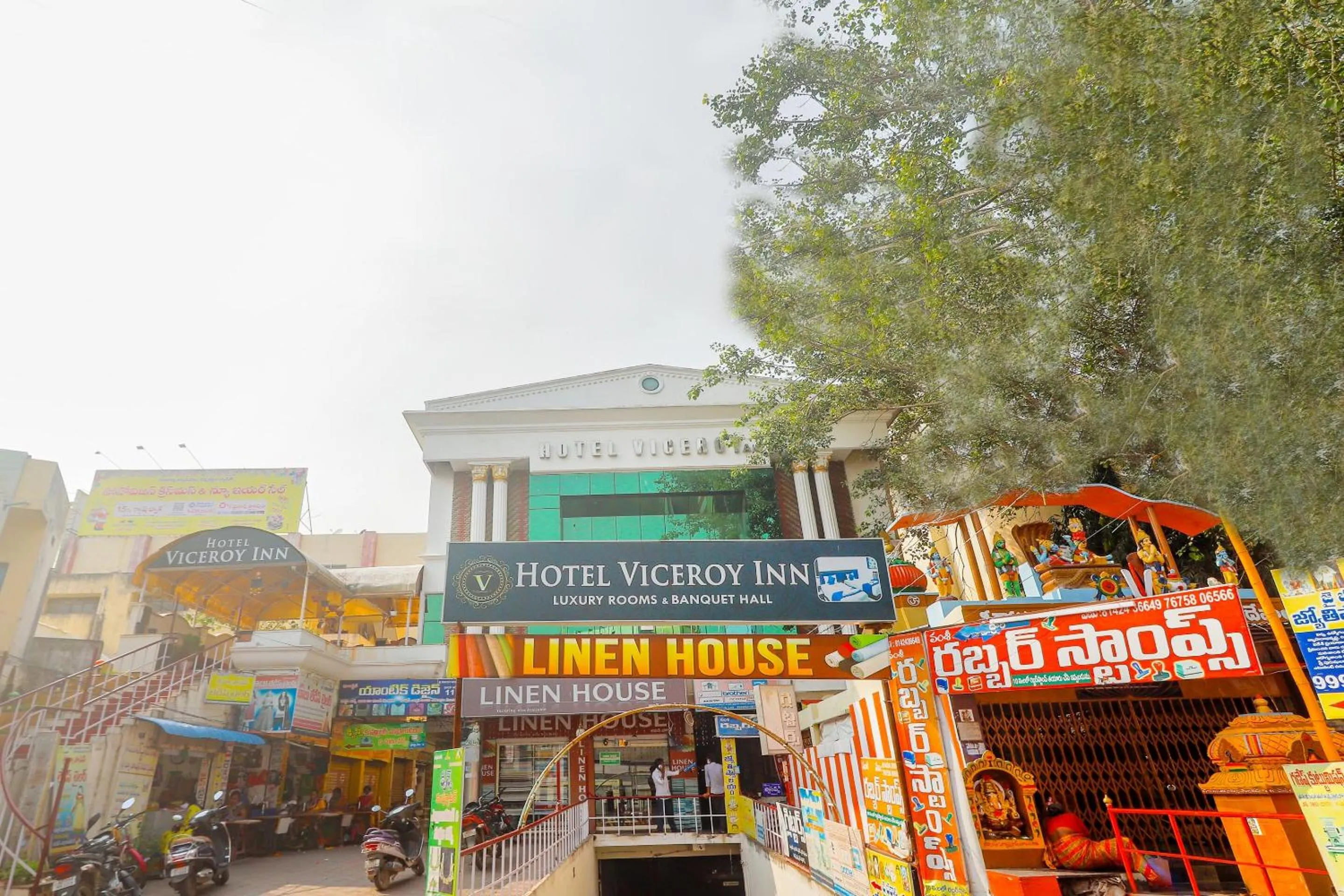 Facade/entrance in Hotel O Viceroy Inn