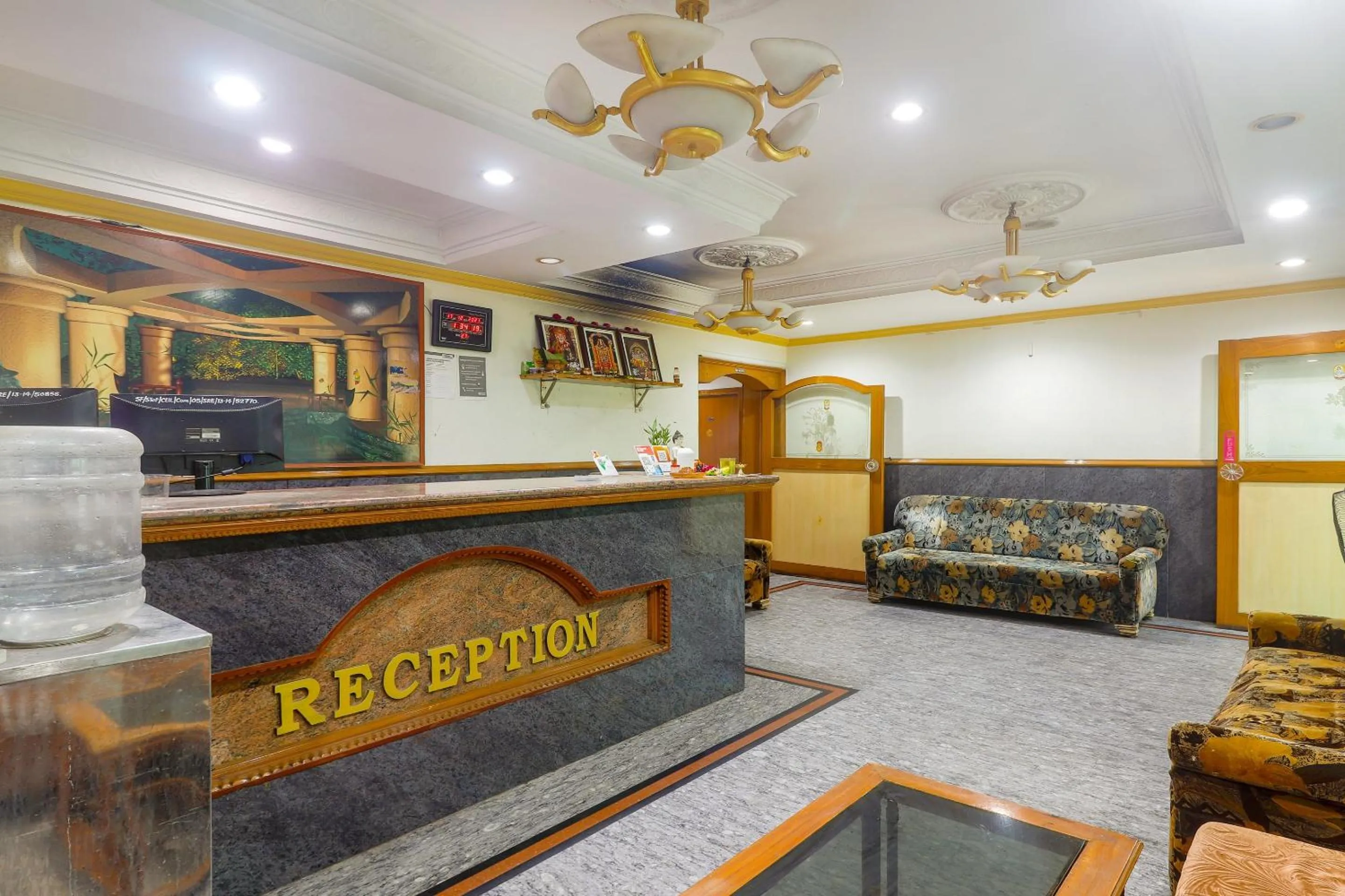 Lobby or reception in Hotel O Viceroy Inn