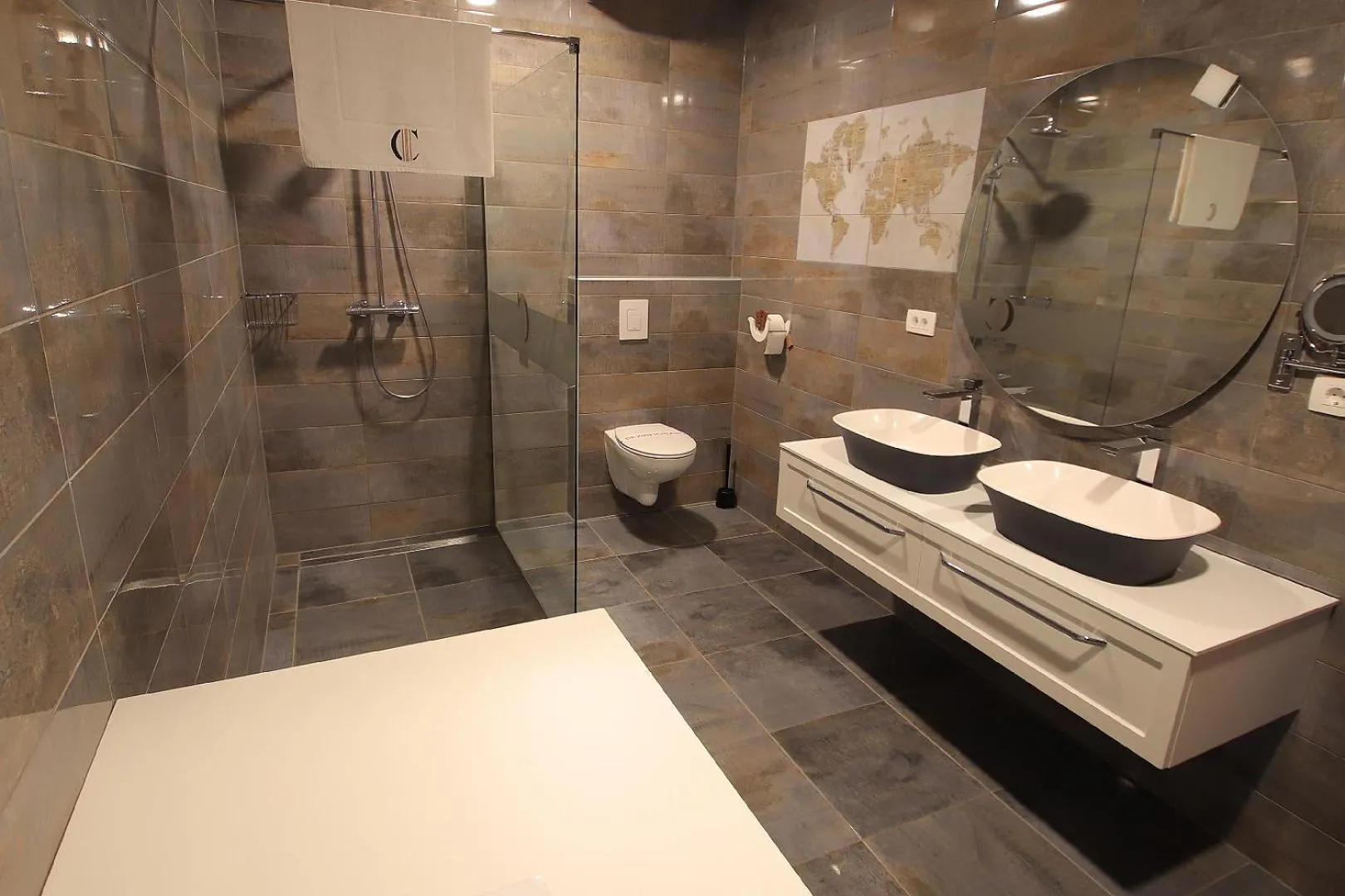 Bathroom in Cirus apartments