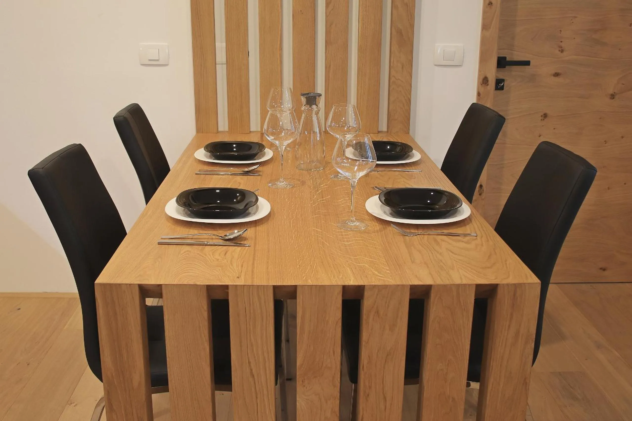 Dining area in Cirus apartments