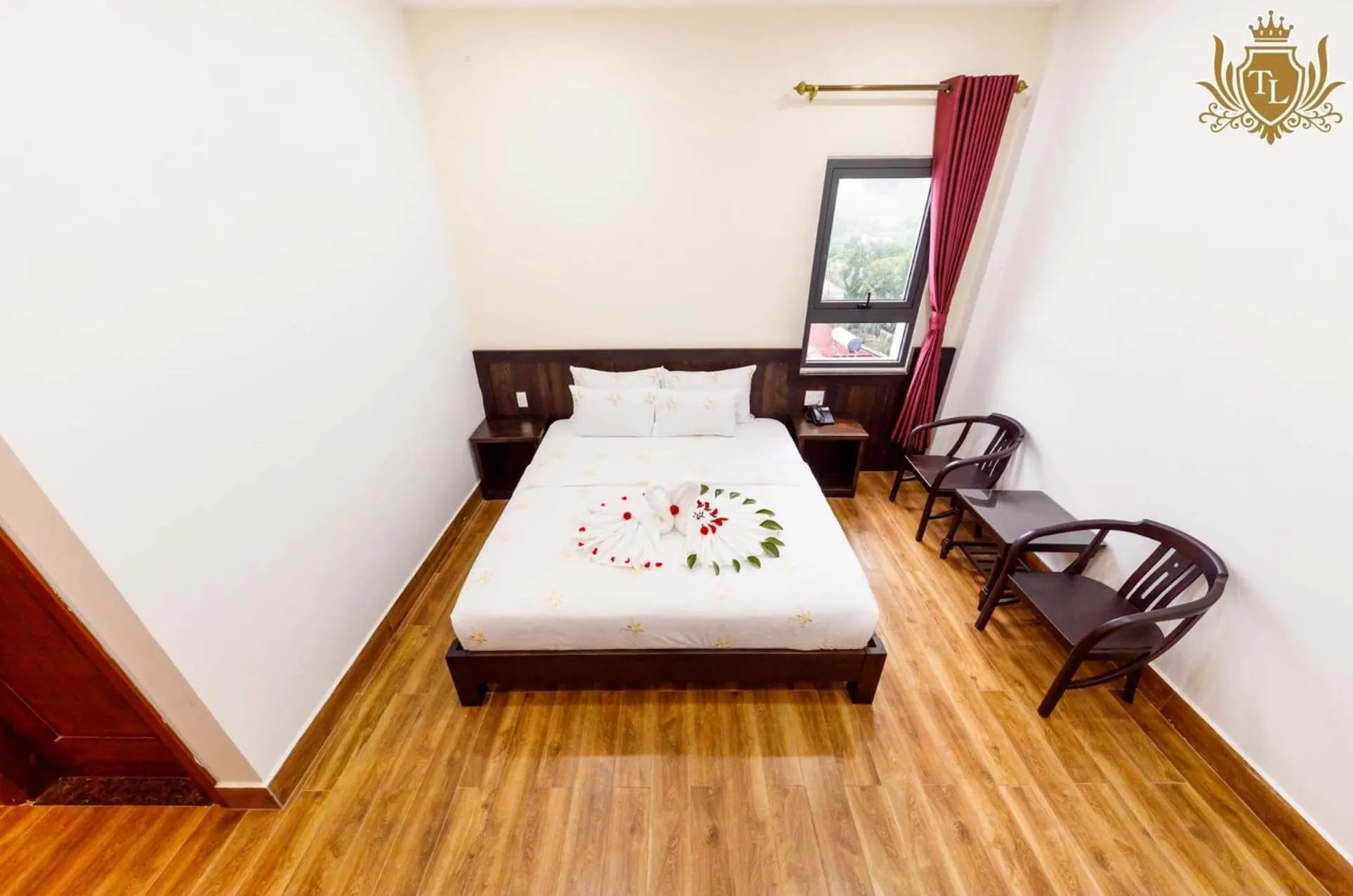 Bed in Thanh Loan 2 Da Lat Hotel