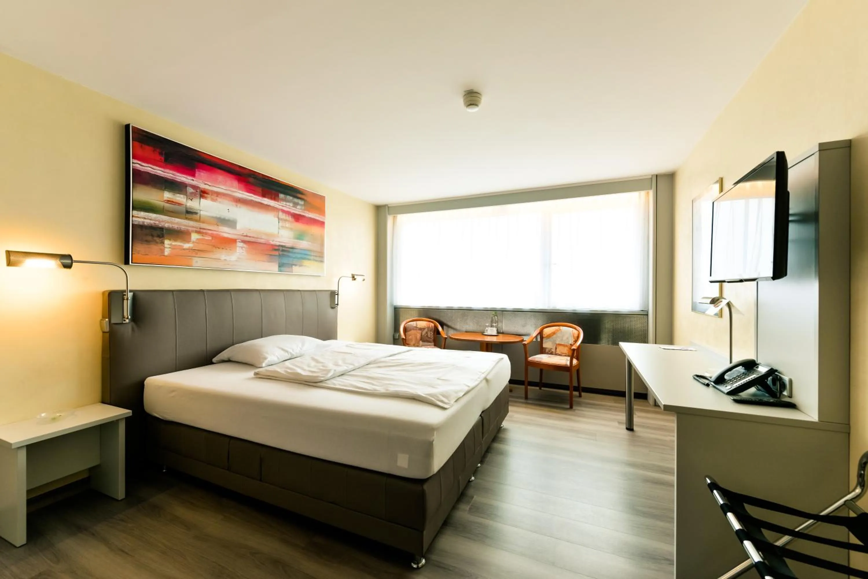 Photo of the whole room, Bed in City Hotel Heilbronn