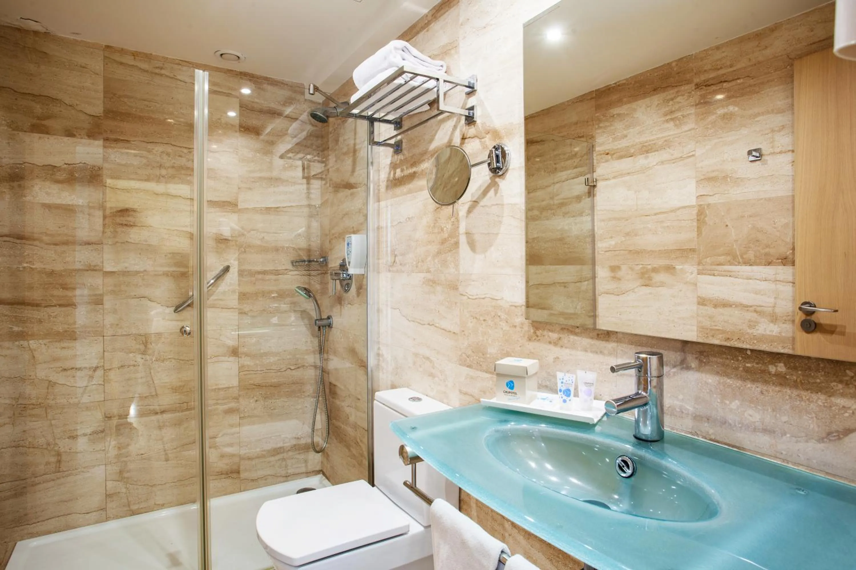 Shower in Grupotel Dunamar