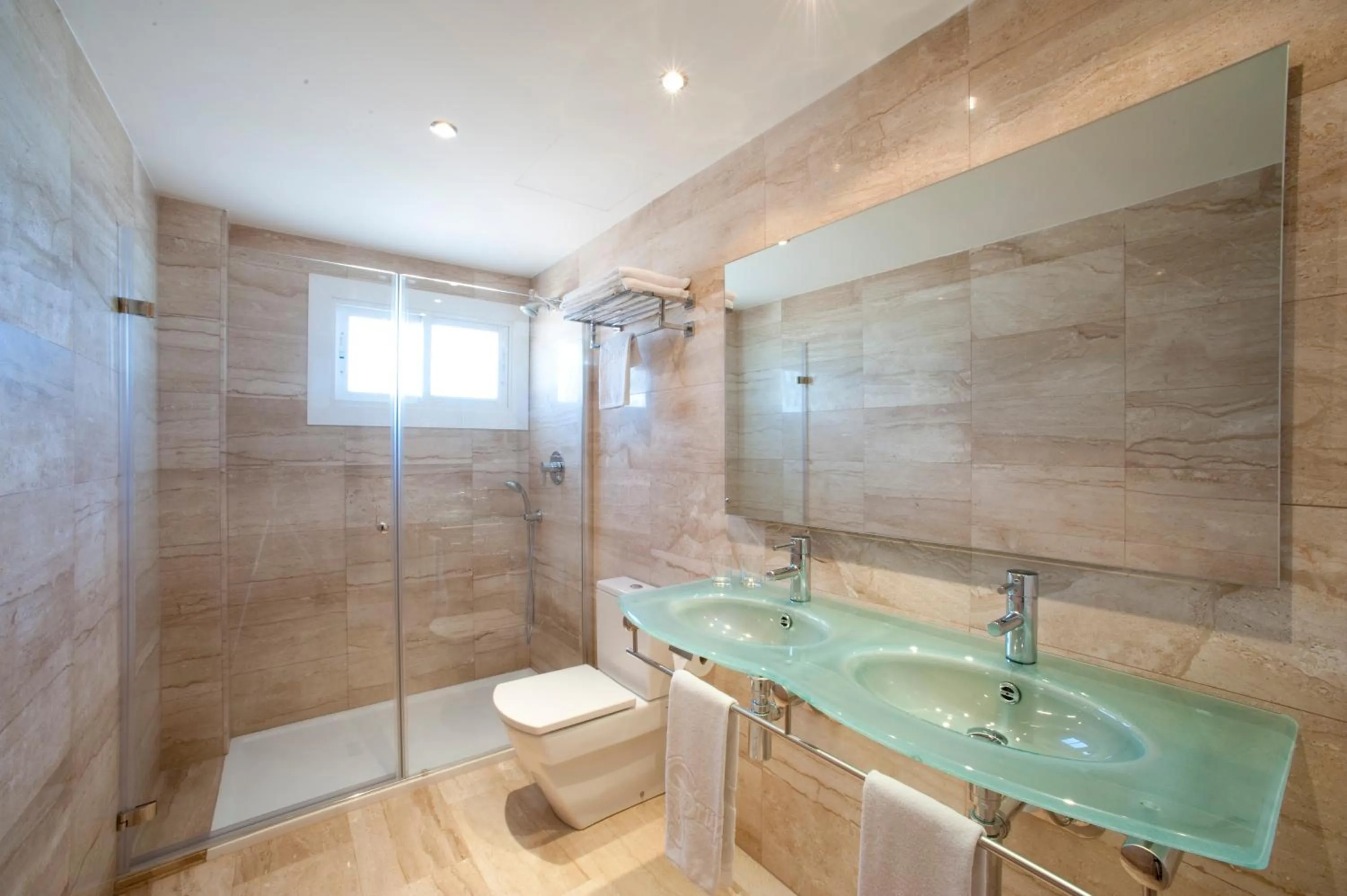 Bathroom in Grupotel Dunamar