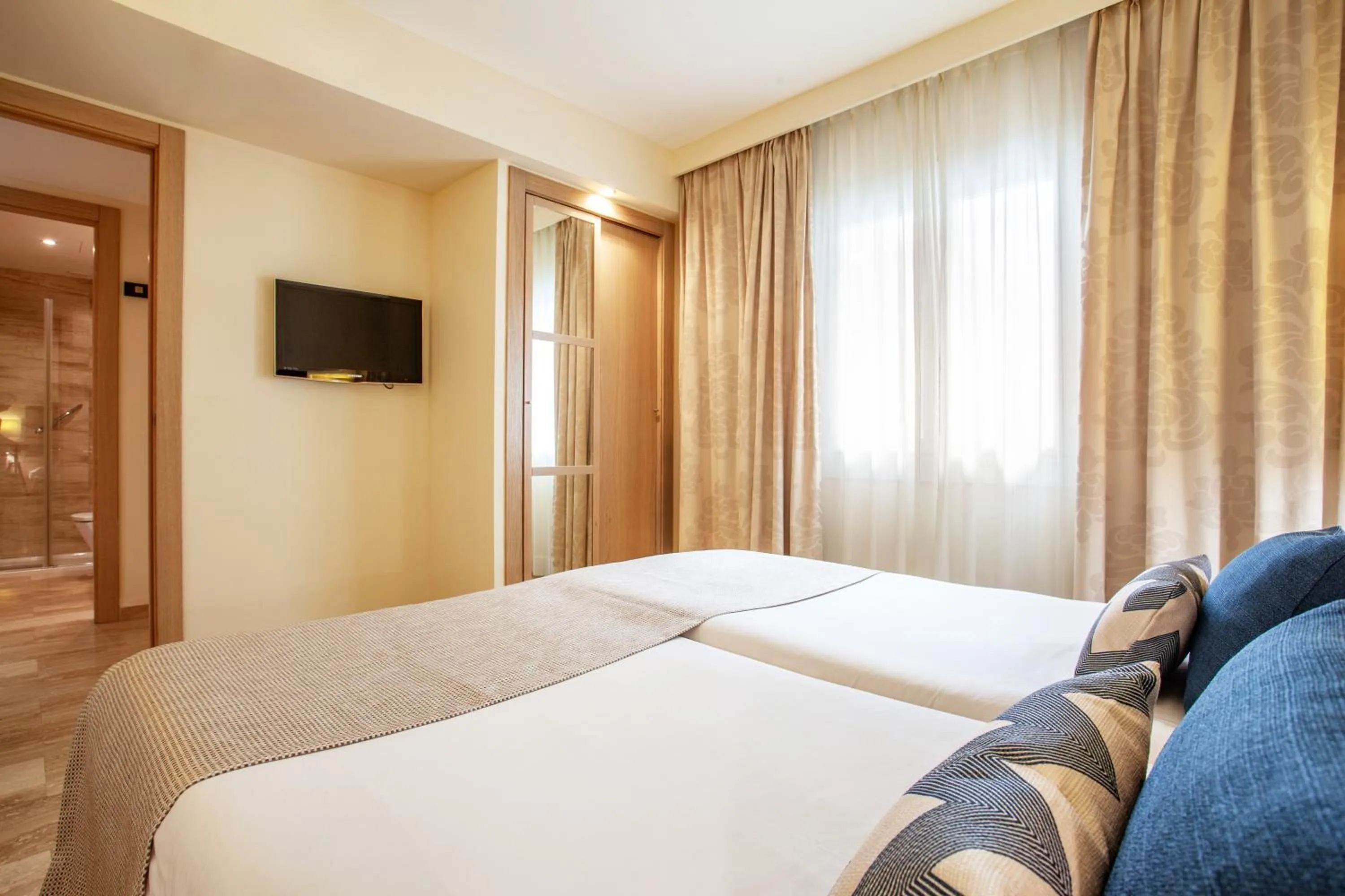 Bedroom, Bed in Grupotel Dunamar