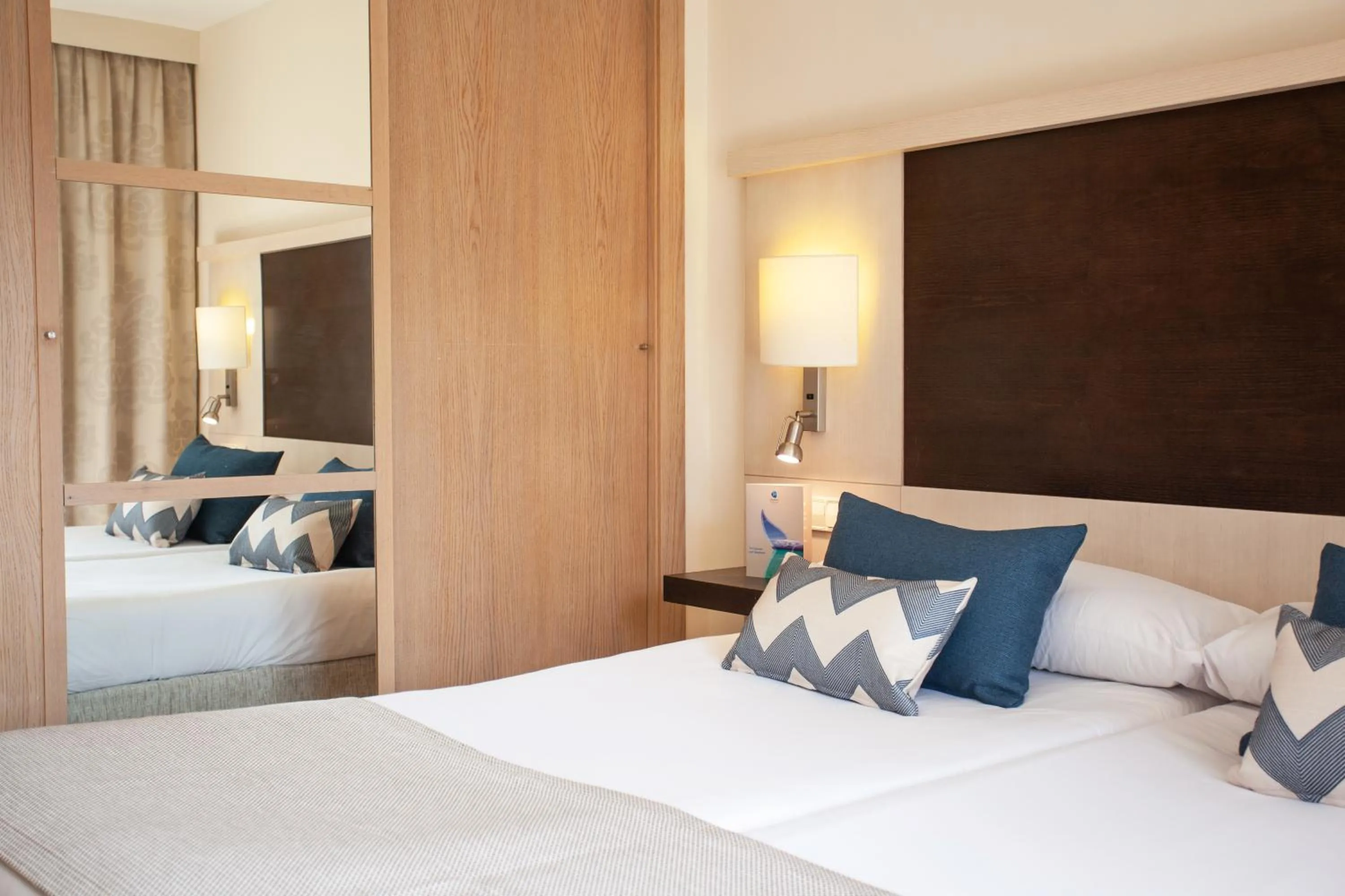 Bedroom, Bed in Grupotel Dunamar