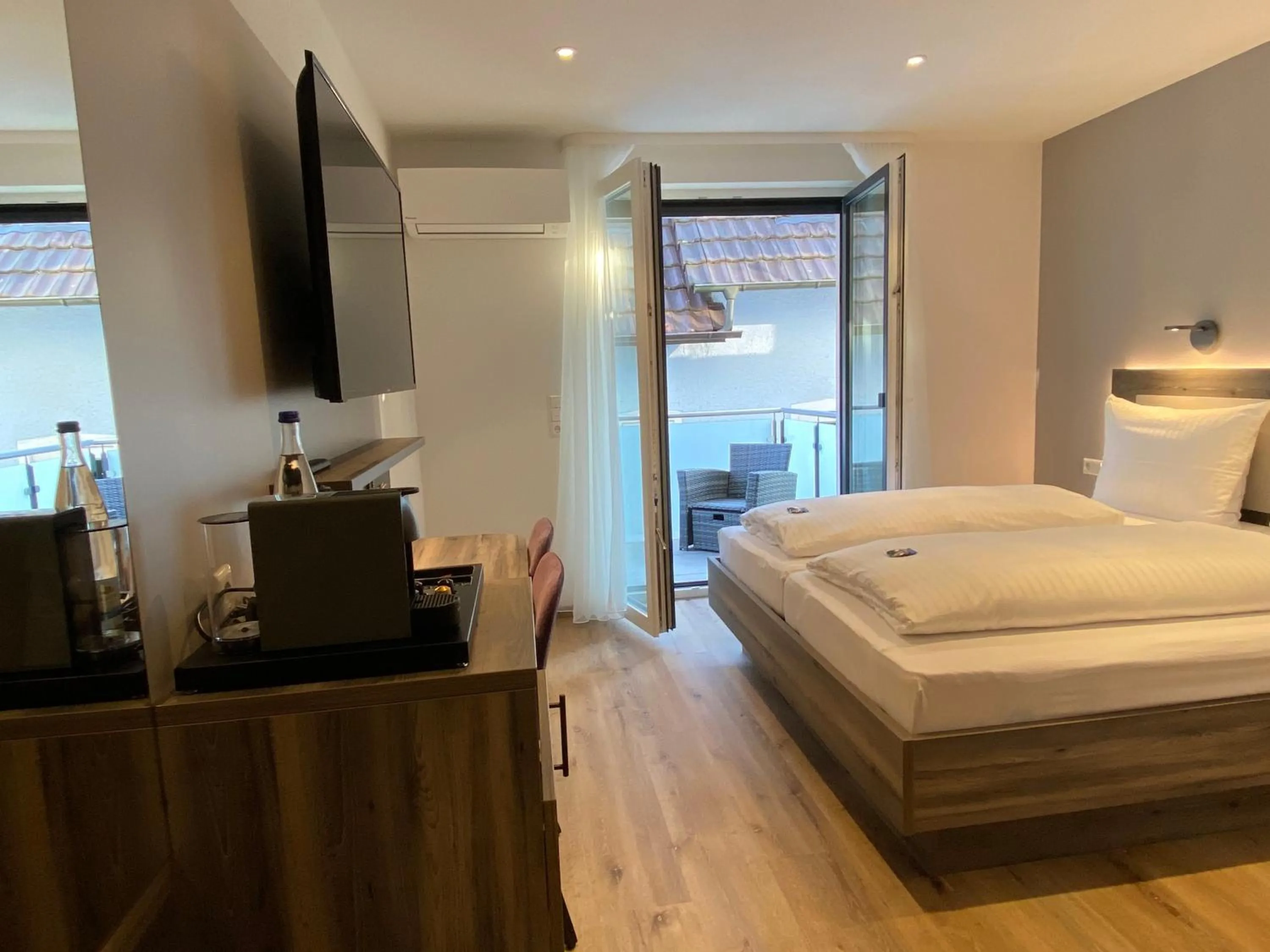 TV and multimedia, Bed in Hotel Kosel garni UG