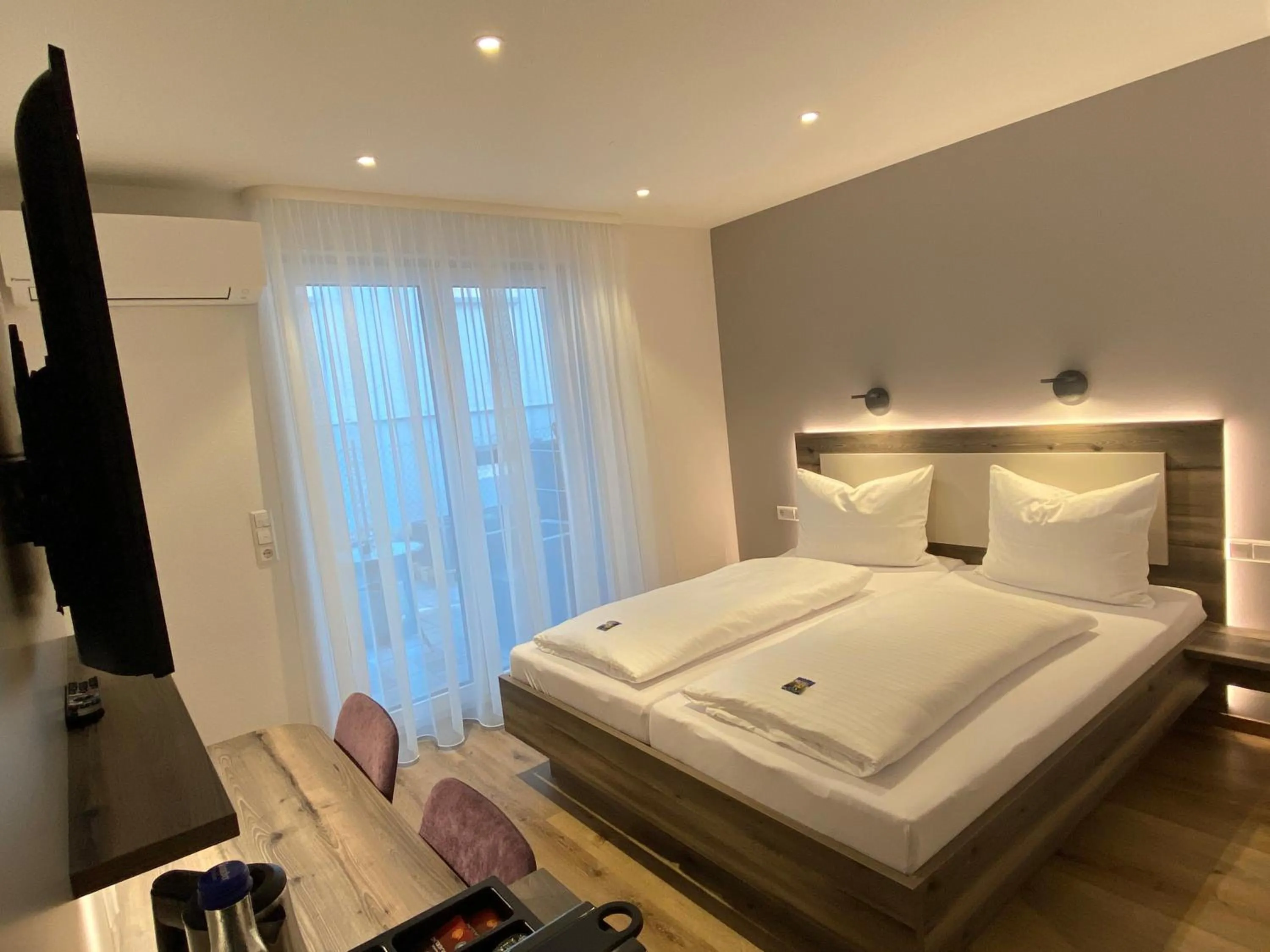 Photo of the whole room, Bed in Hotel Kosel garni UG