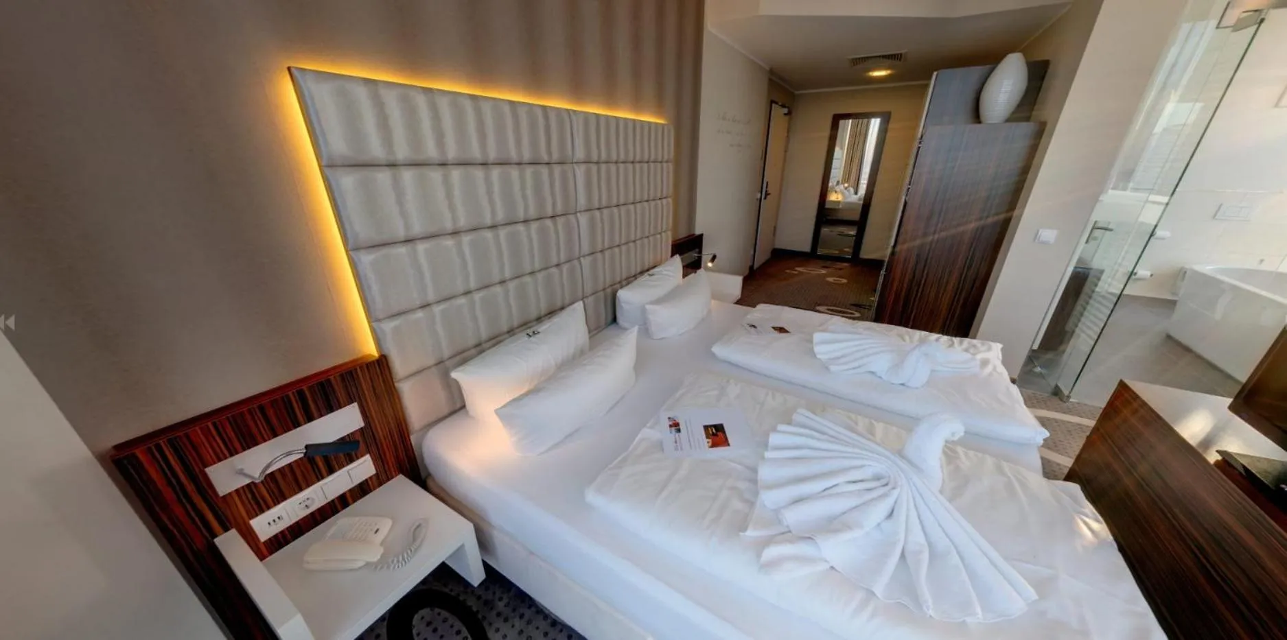 Bed in Business-Hotel Artes