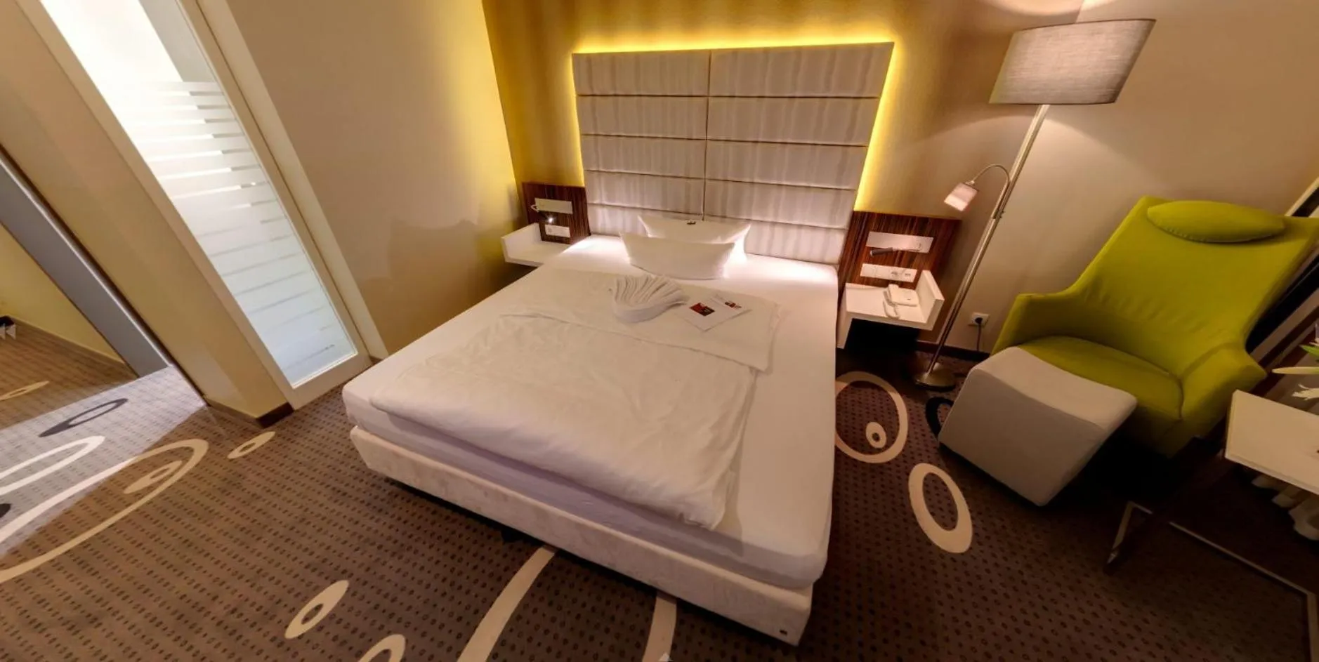 Bed in Business-Hotel Artes