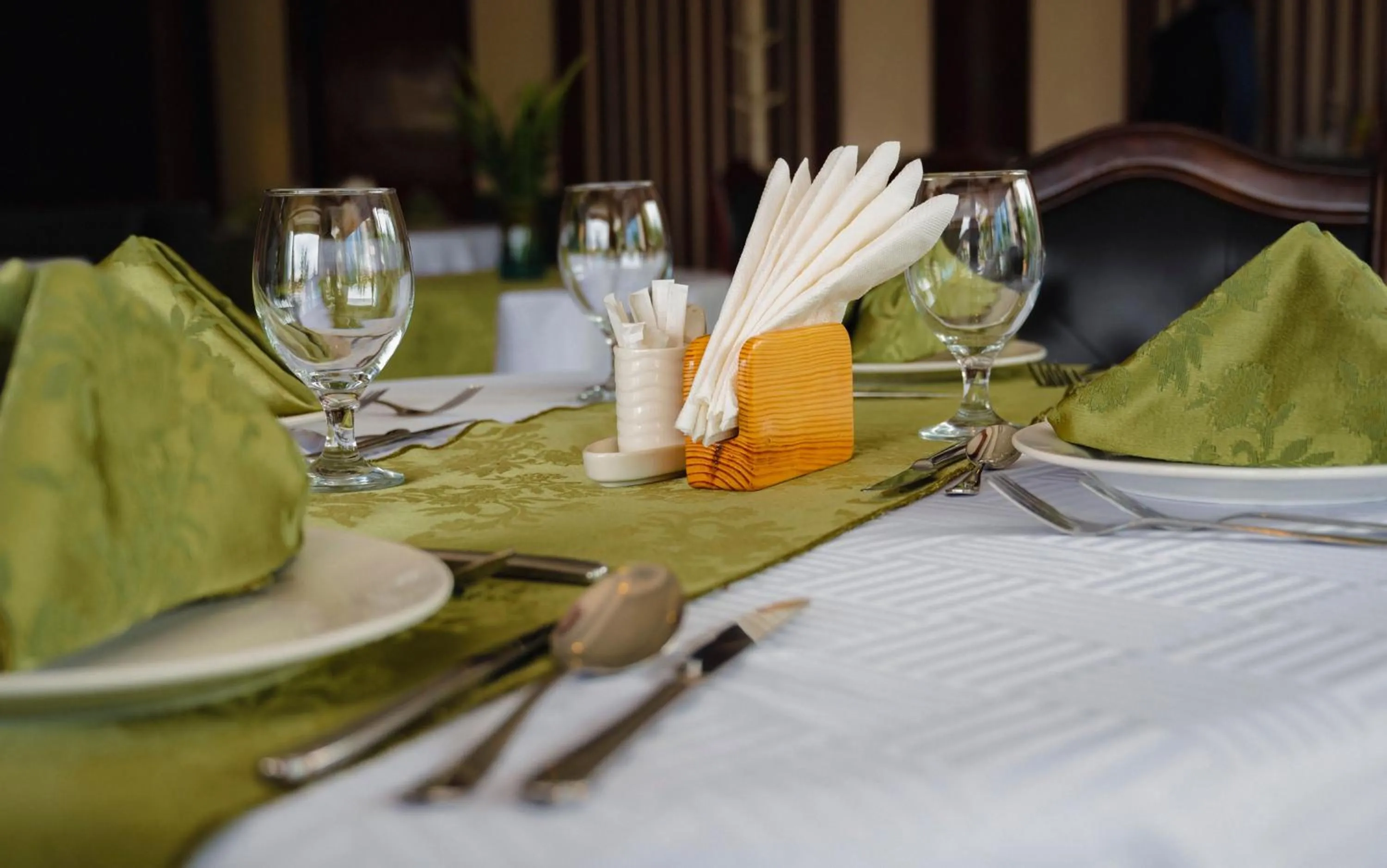 Food and drinks in Madras Hotel and Apartments