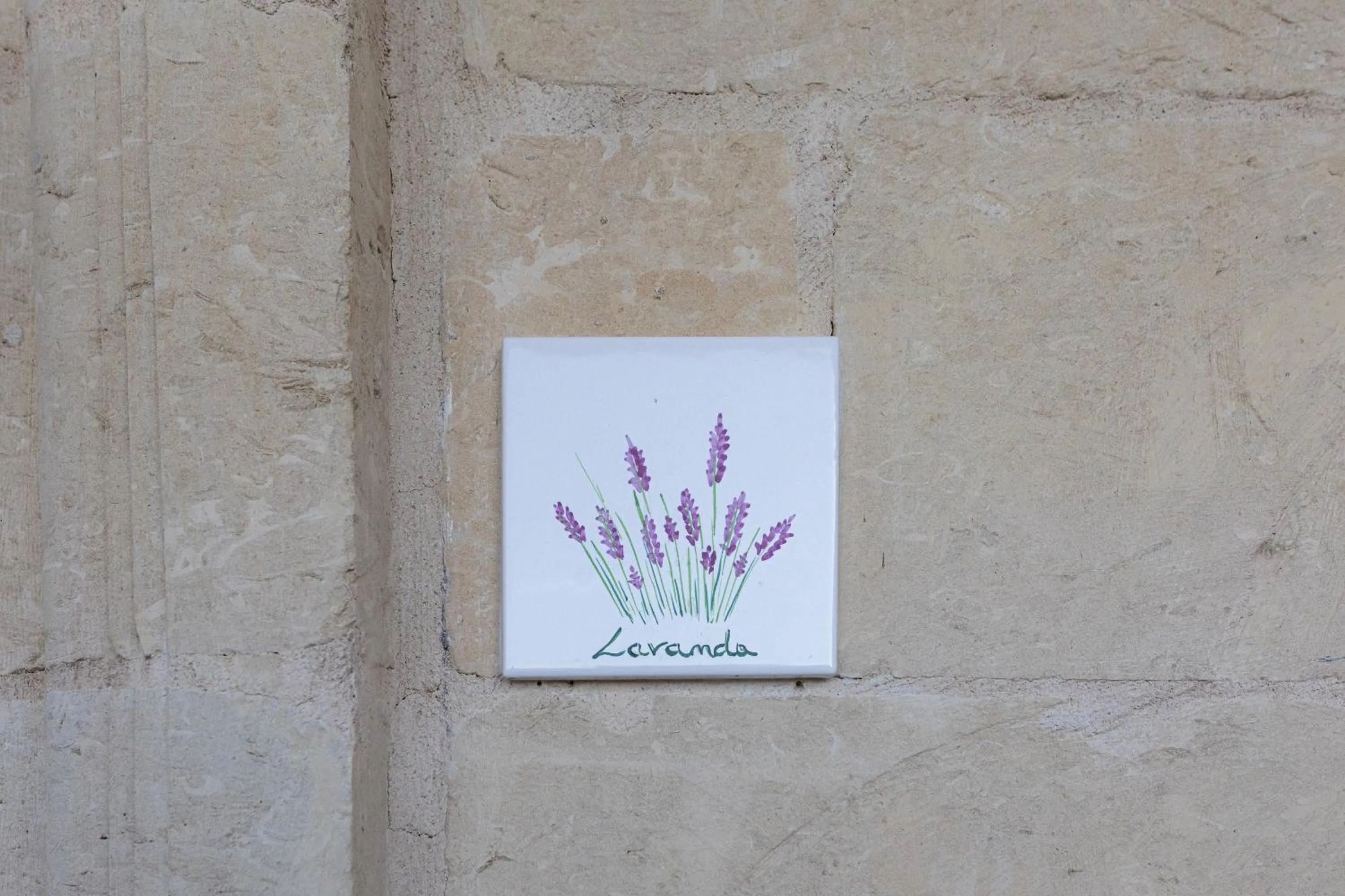 Decorative detail in Relais Borgo Segine