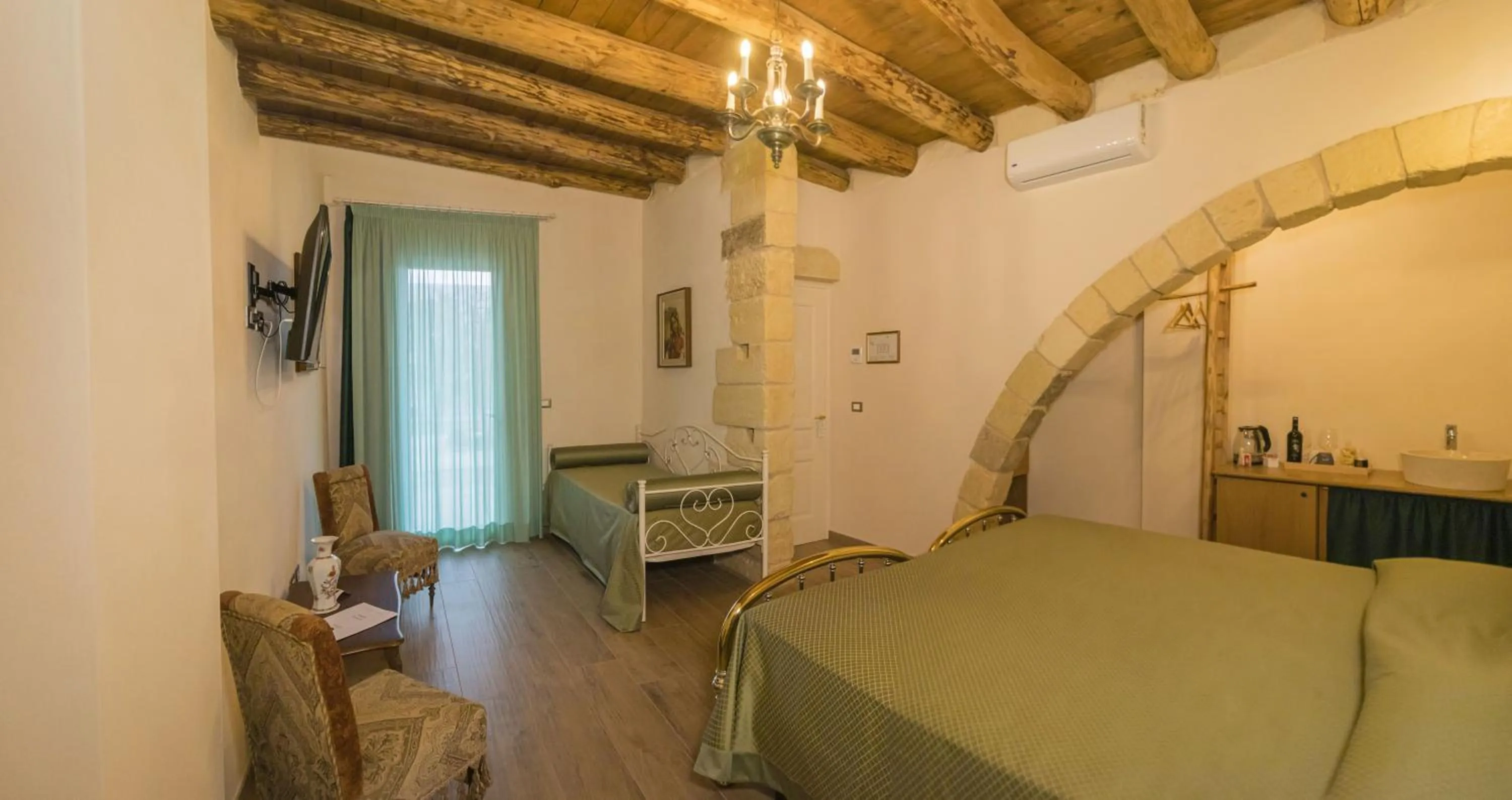 Bed in Relais Borgo Segine