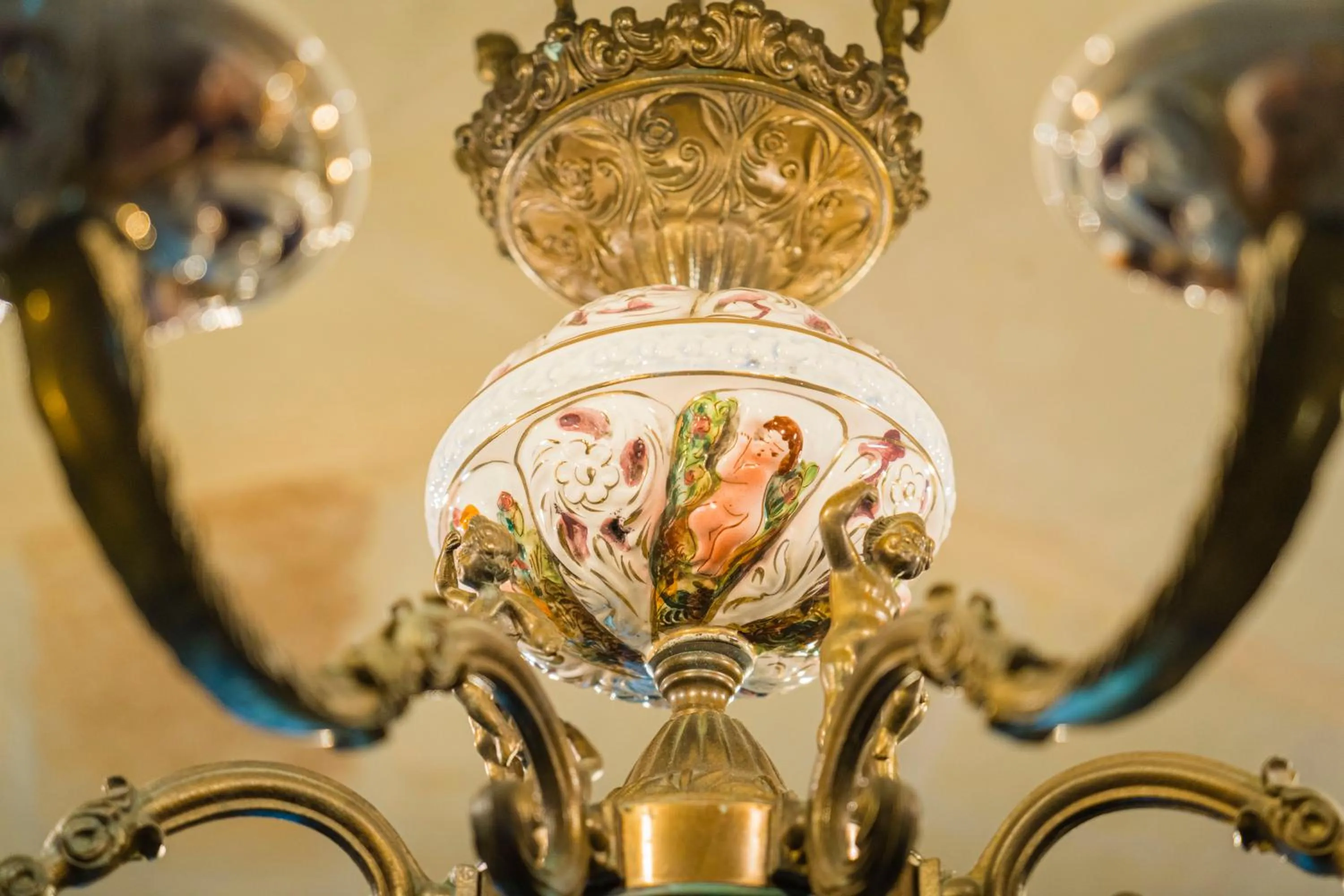 Decorative detail in Relais Borgo Segine