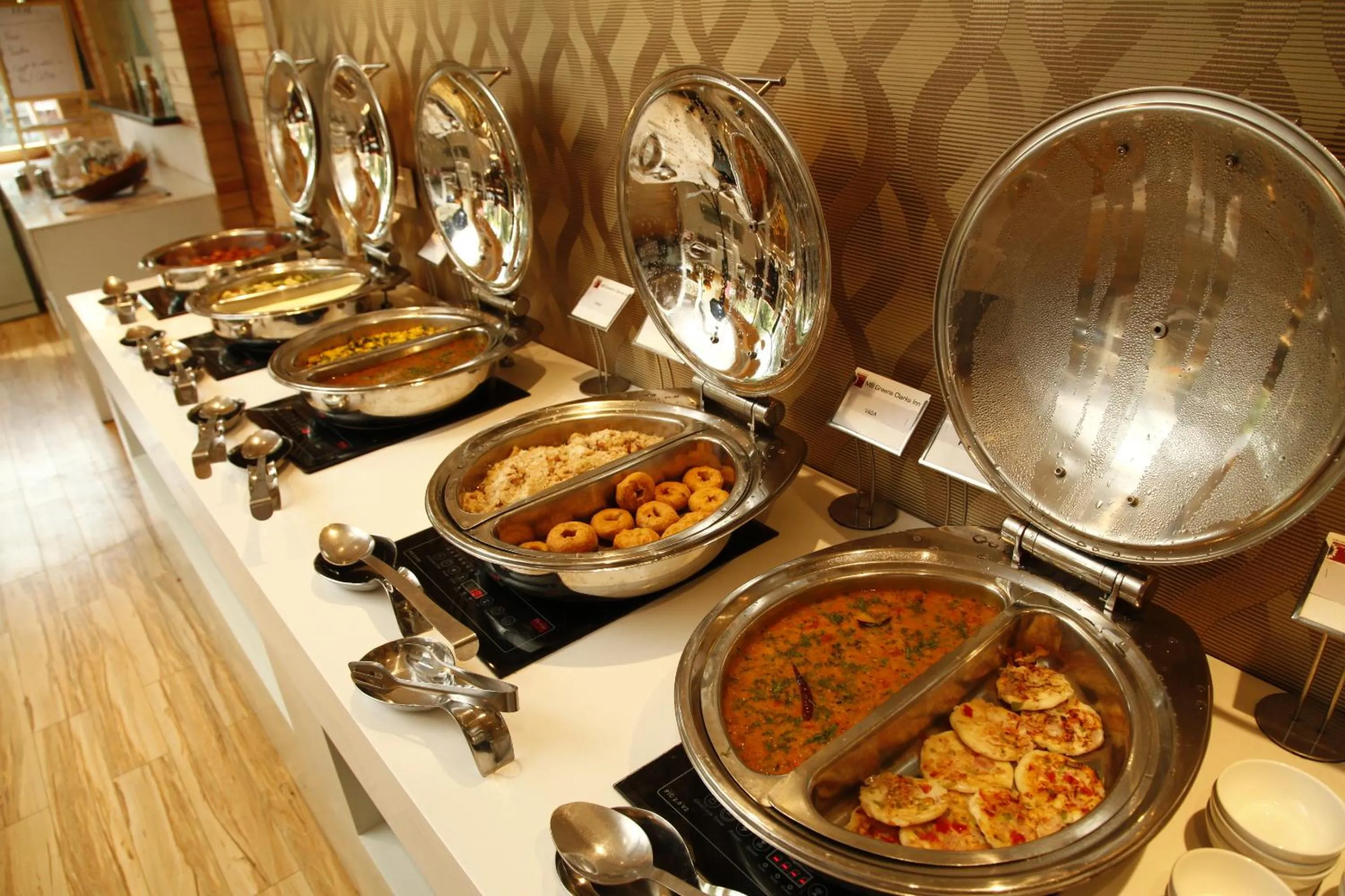 Breakfast in Jay Clarks Exotica